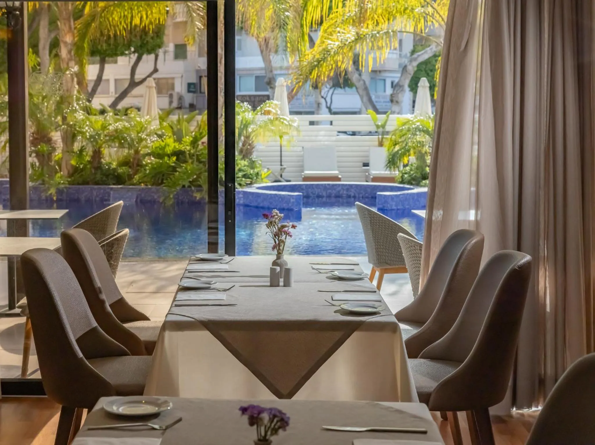 Restaurant/places to eat in Odysseia Hotel Kapetanios