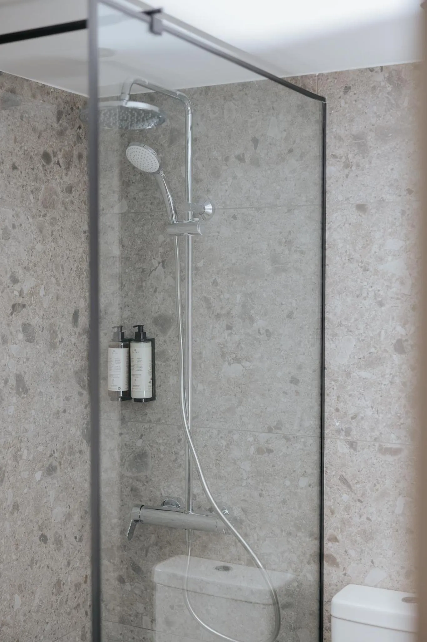 Shower in Odysseia Hotel Kapetanios