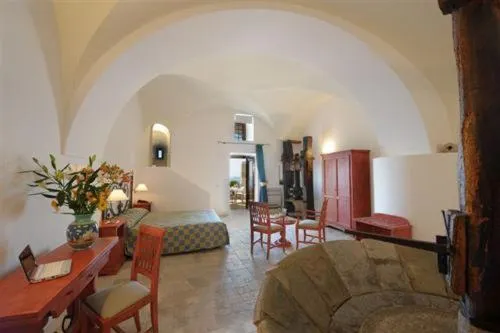 Photo of the whole room in Villa Il Frantoio and Lilmar