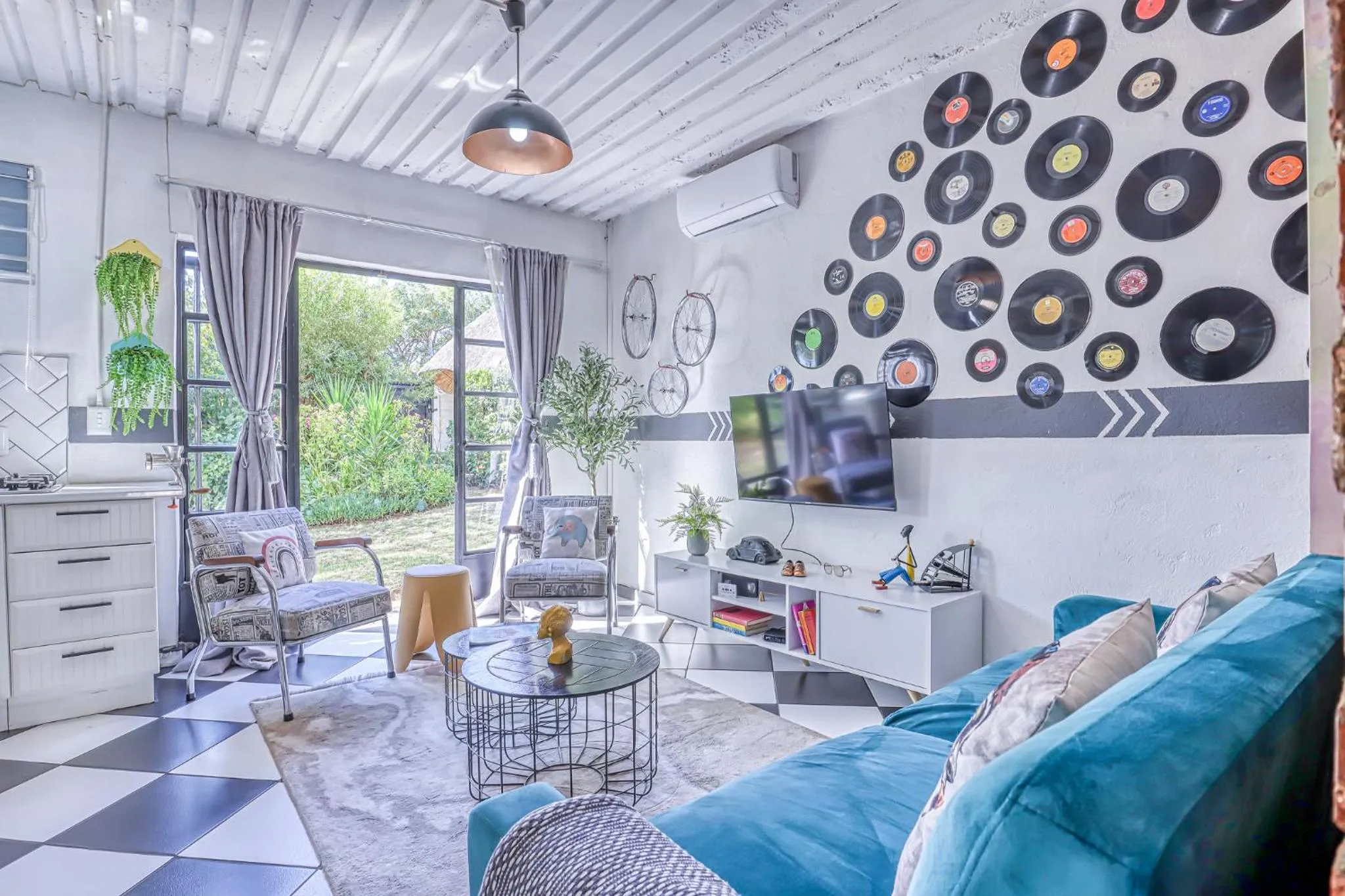 TV and multimedia in The Bedford Manor