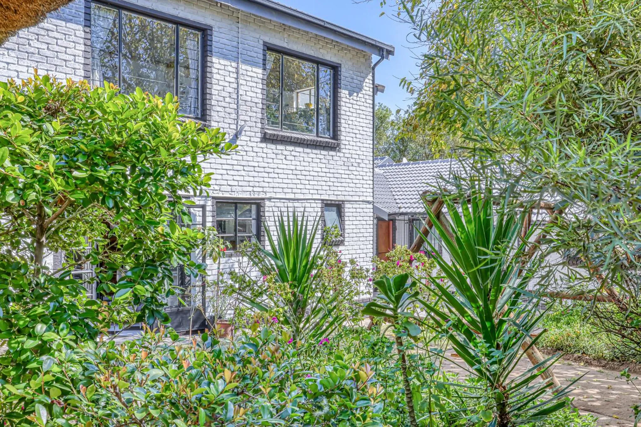 Property building in The Bedford Manor