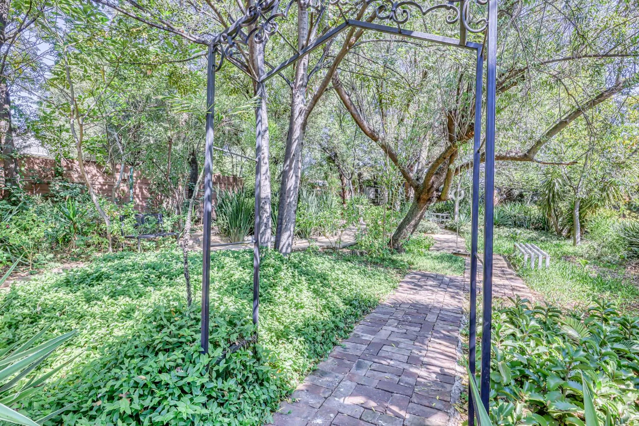 Garden in The Bedford Manor