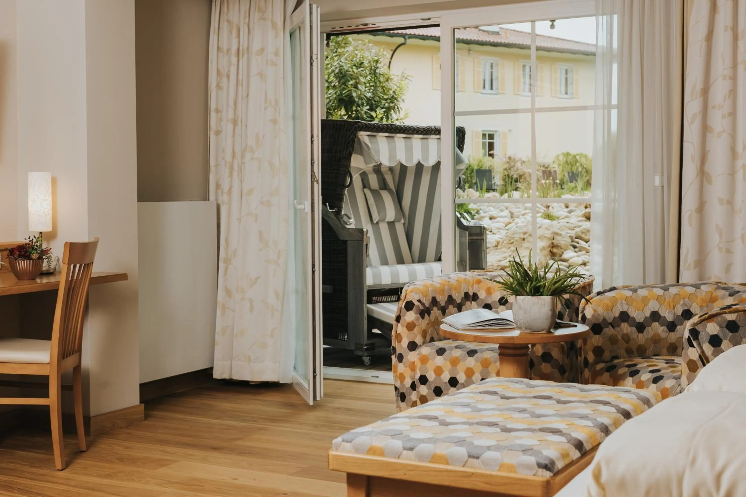 Seating area, Bed in Ortner's Resort