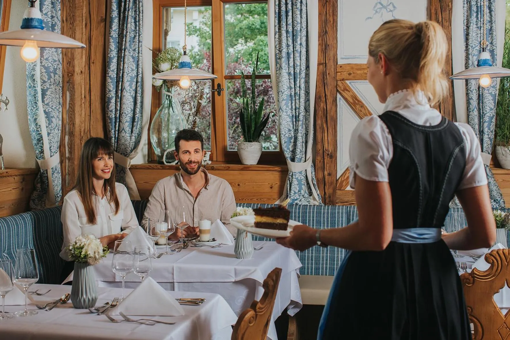 Restaurant/places to eat in Ortner's Resort