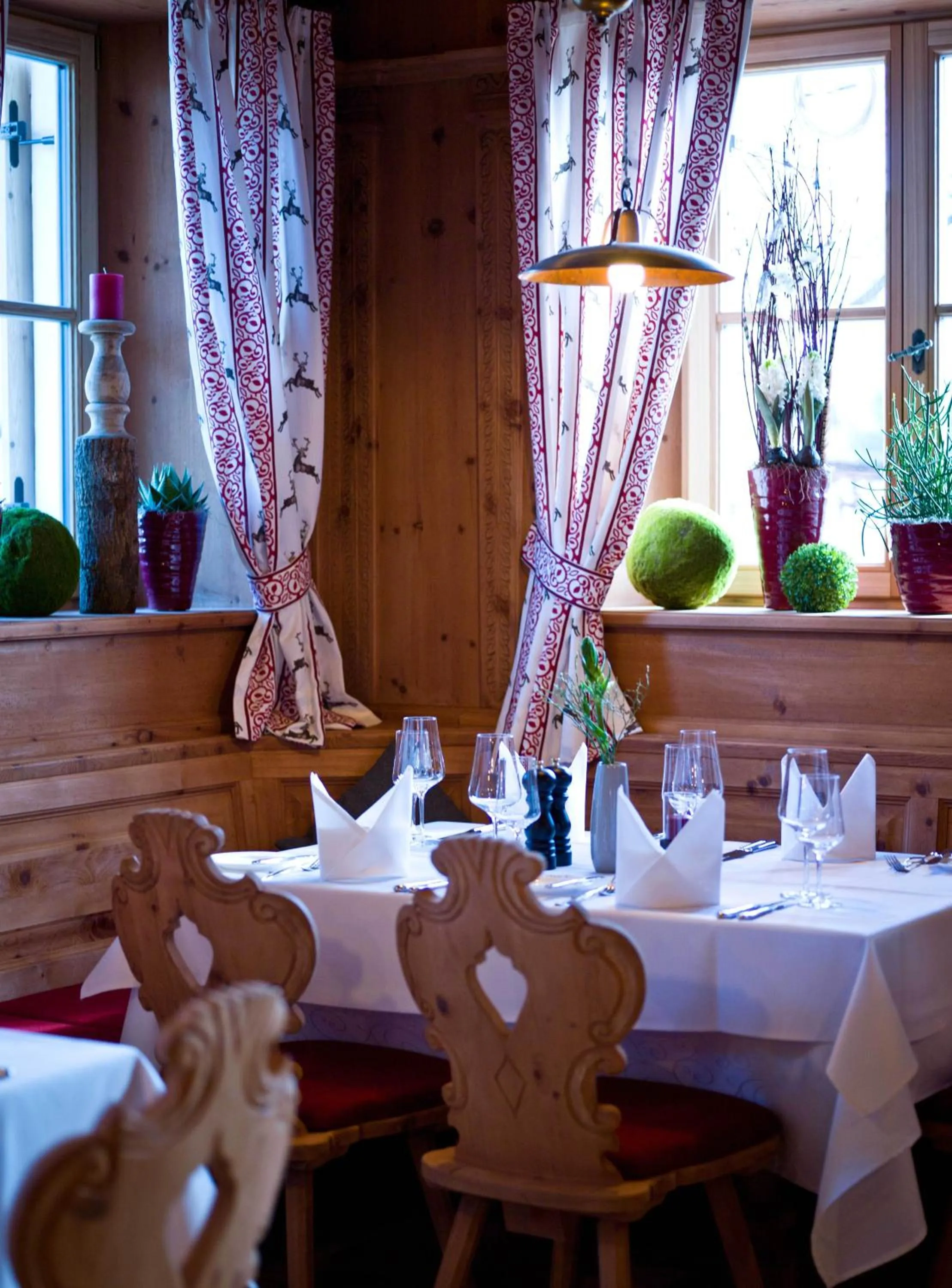 Restaurant/places to eat in Ortner's Resort