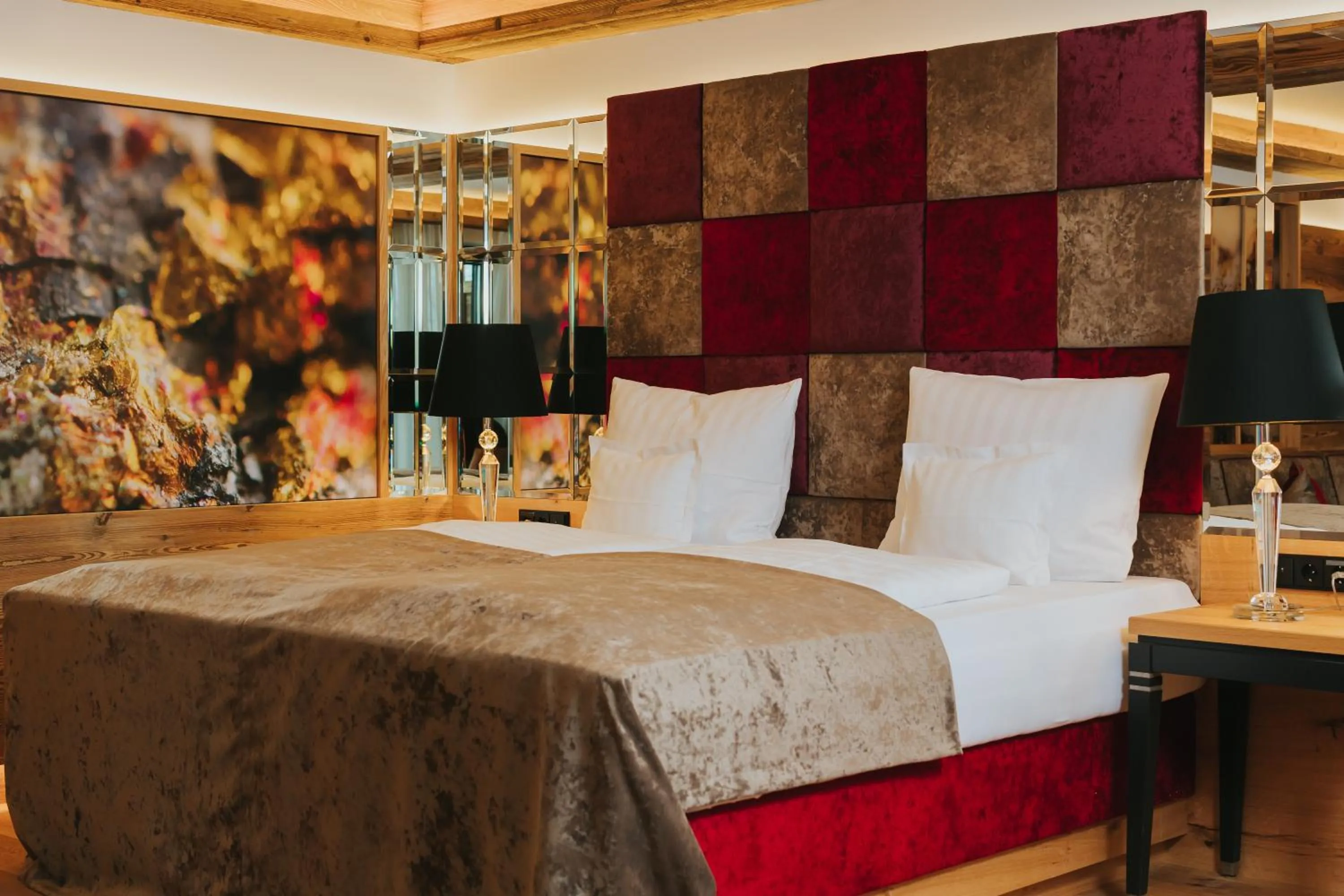 Photo of the whole room, Bed in Ortner's Resort