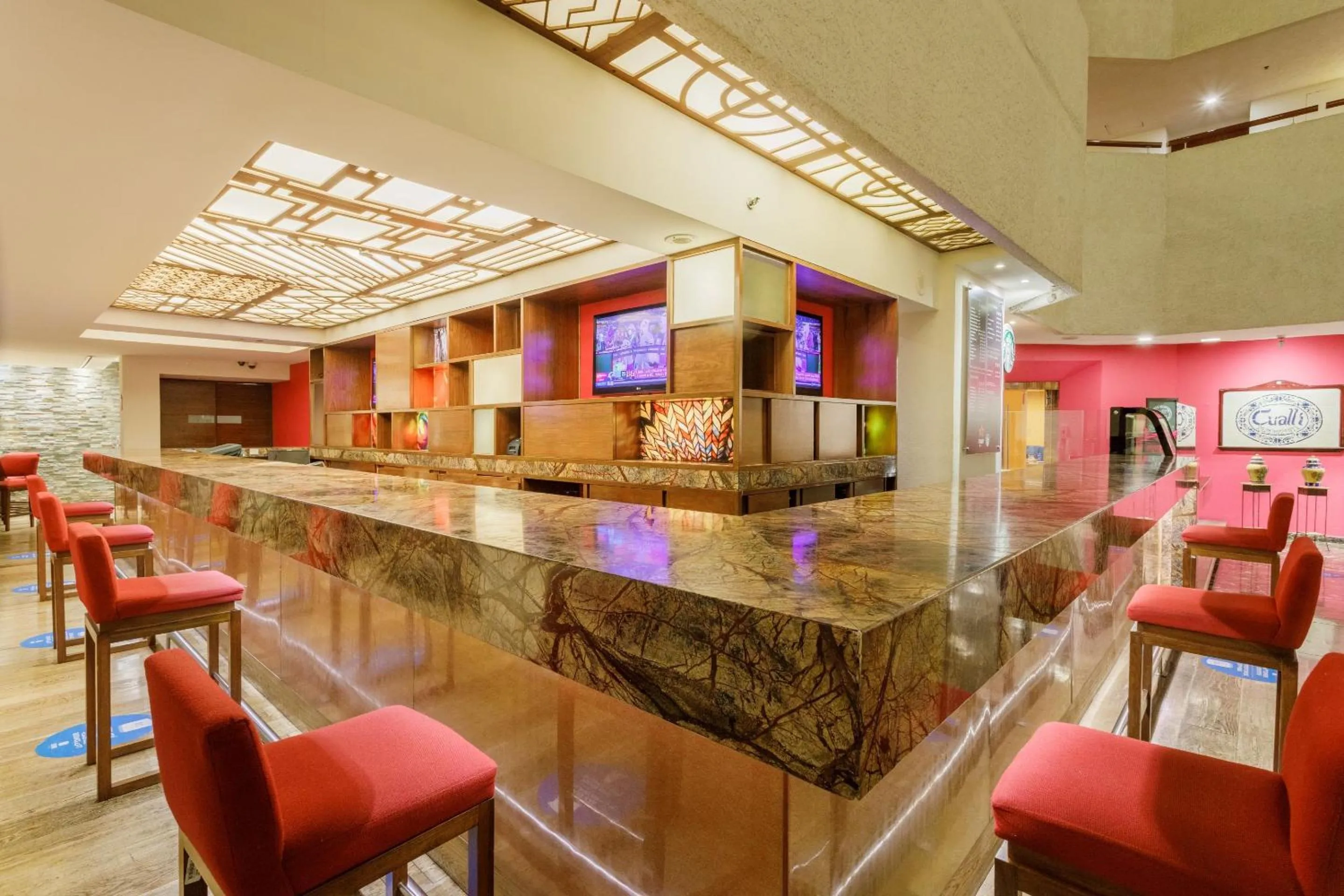 Lounge or bar in Camino Real Aeropuerto