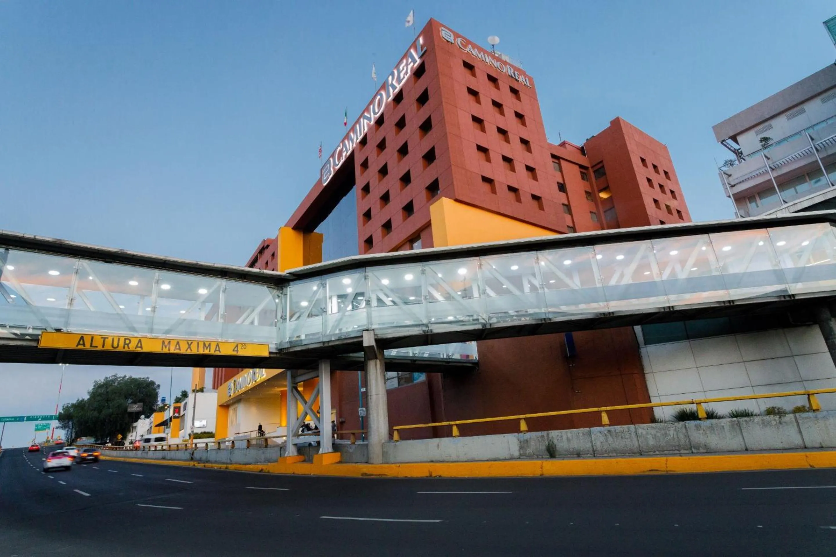 Property building in Camino Real Aeropuerto