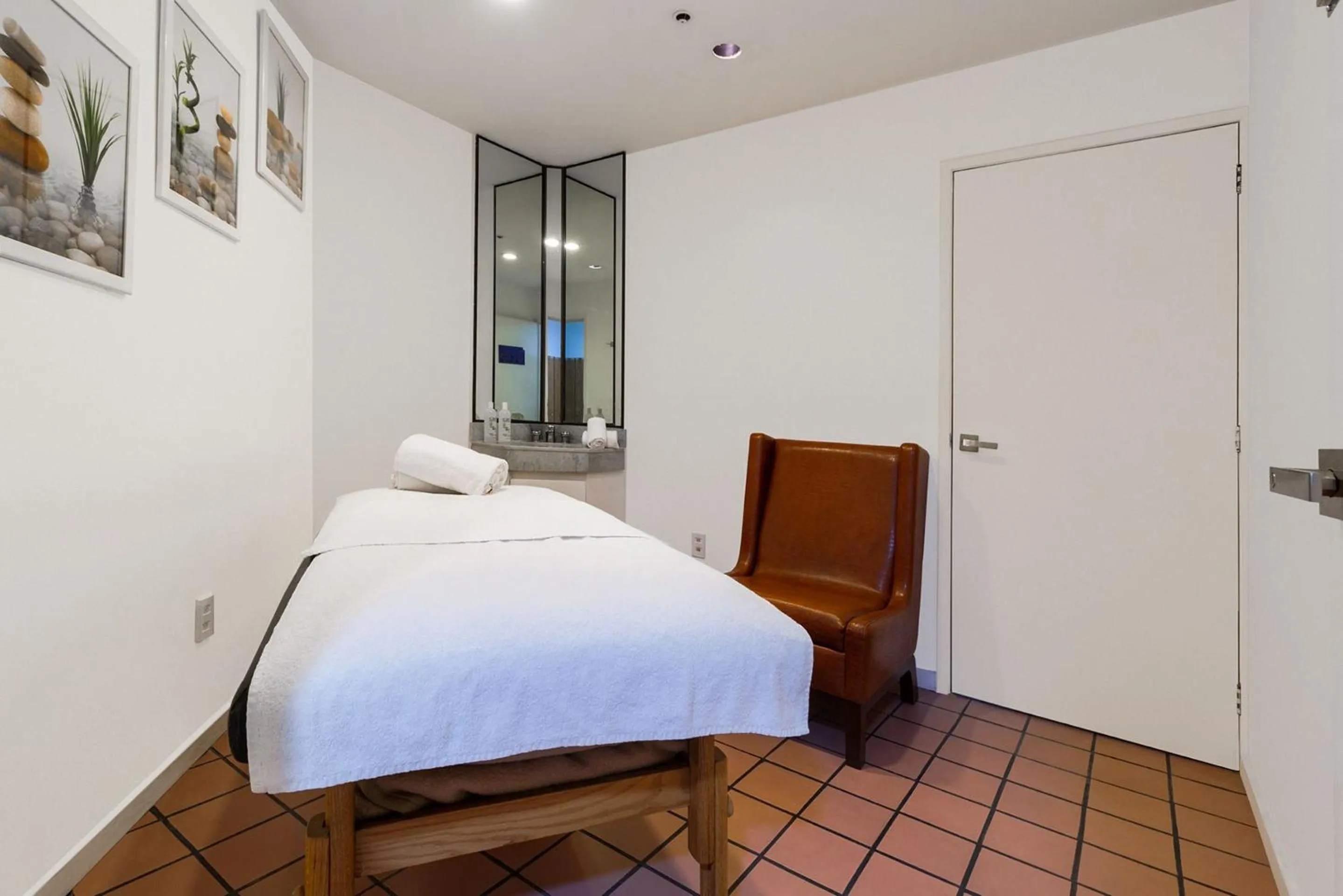 Spa and wellness centre/facilities, Bed in Camino Real Aeropuerto