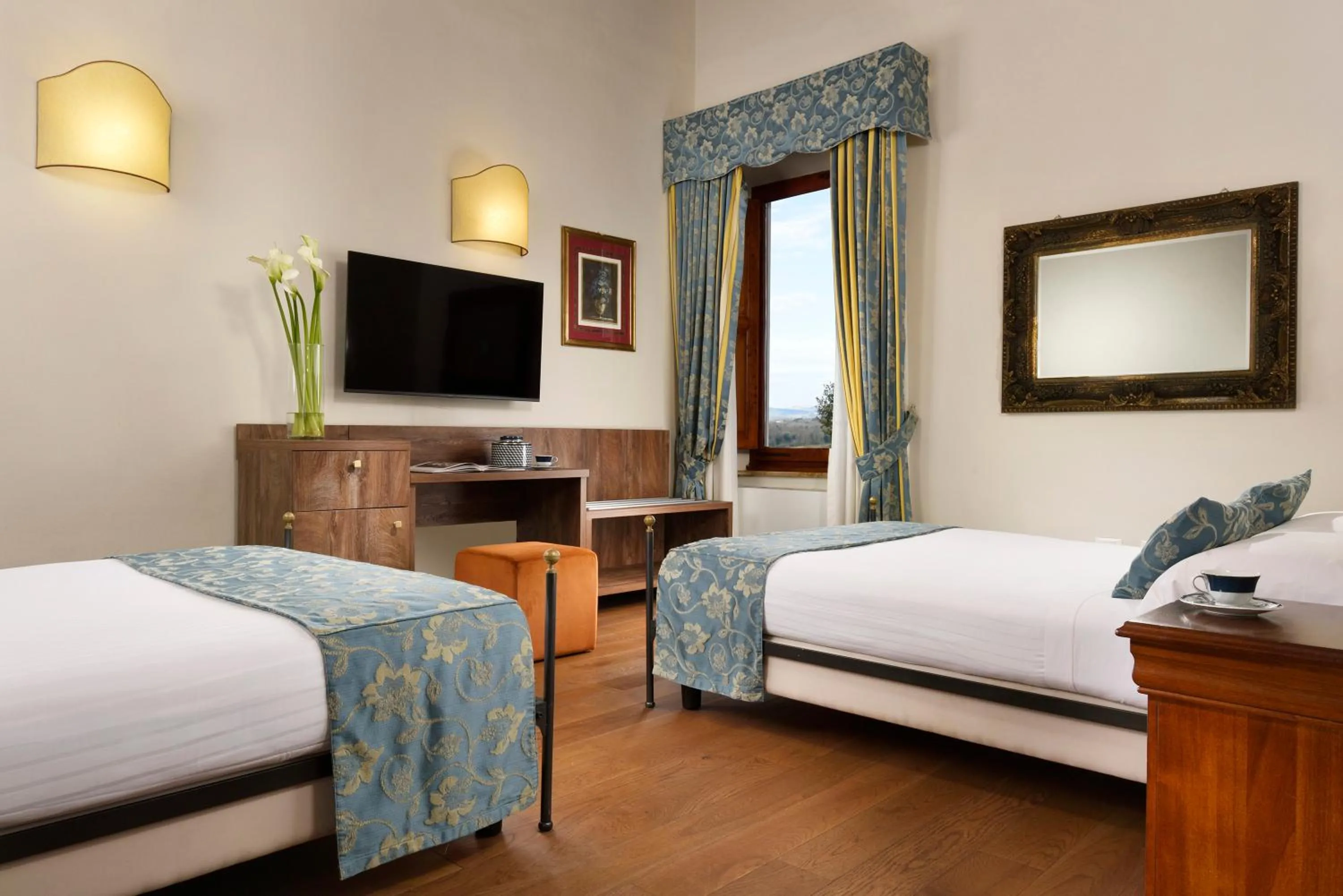 Photo of the whole room, Bed in Villa Sabolini