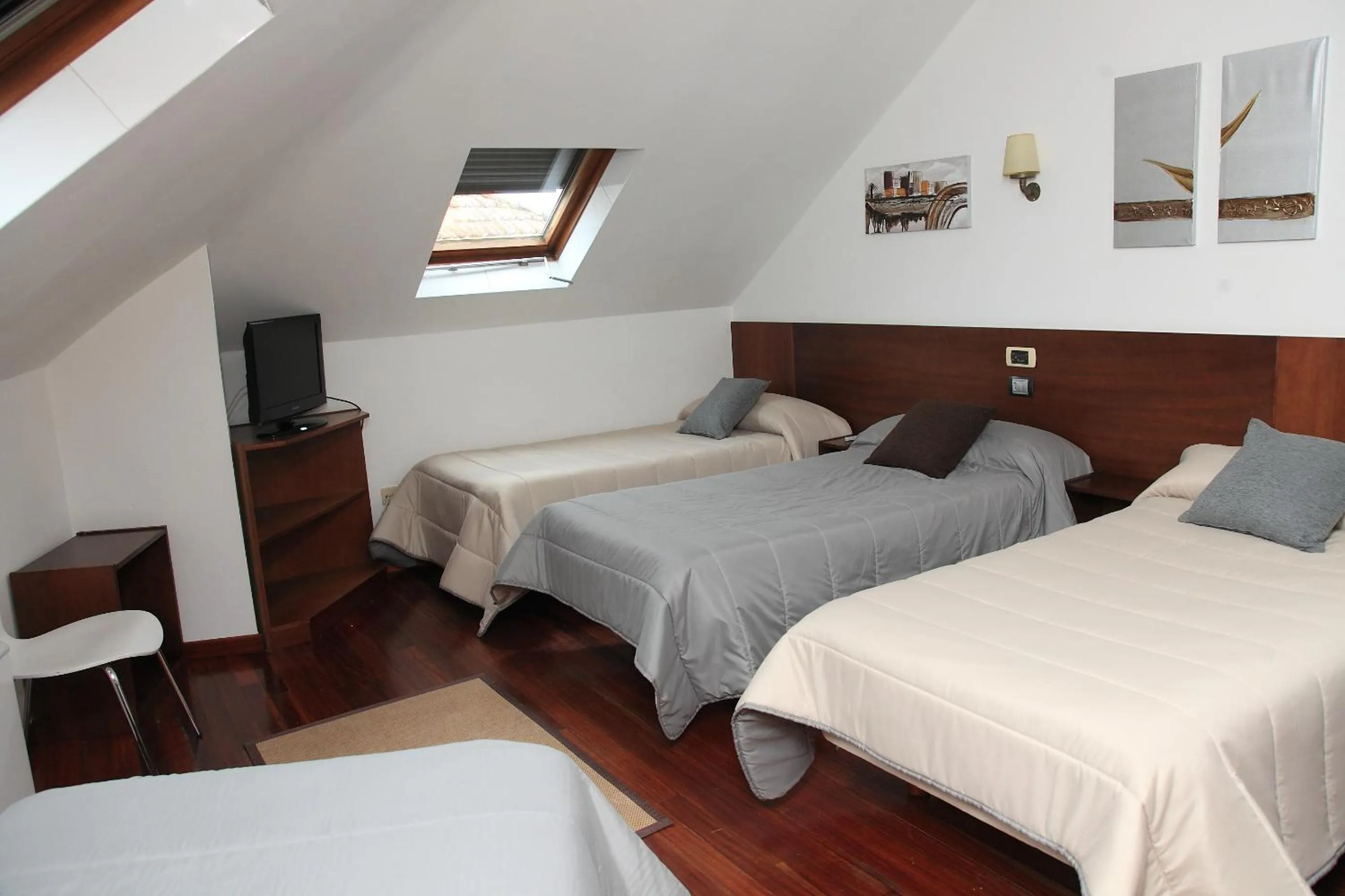 Photo of the whole room, Bed in Hotel Restaurante Rúas