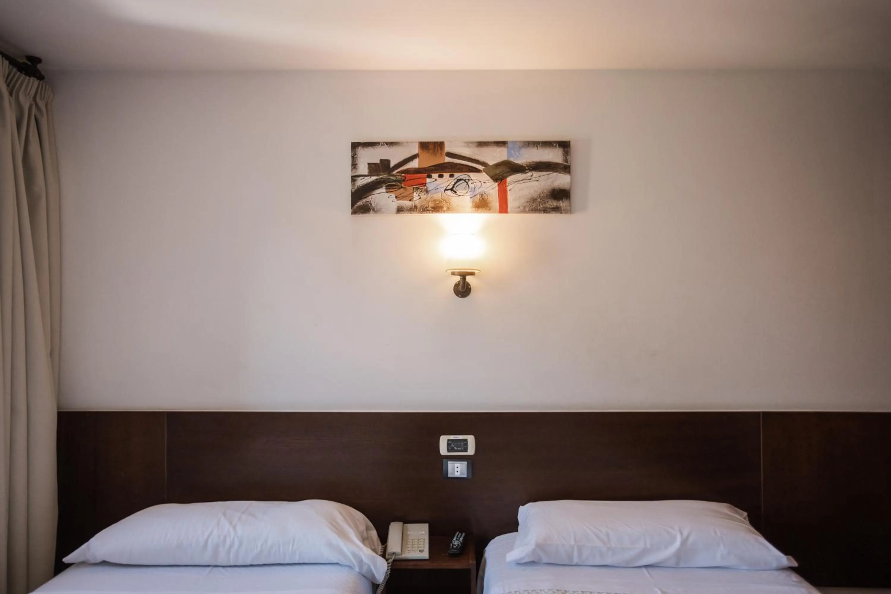 Bedroom, Bed in Hotel Restaurante Rúas