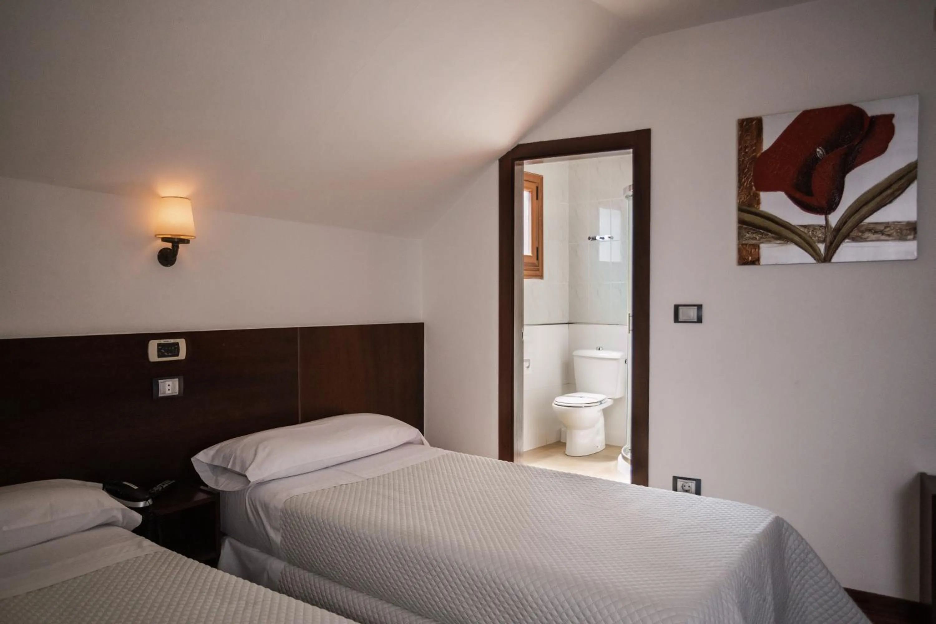 Photo of the whole room, Bed in Hotel Restaurante Rúas