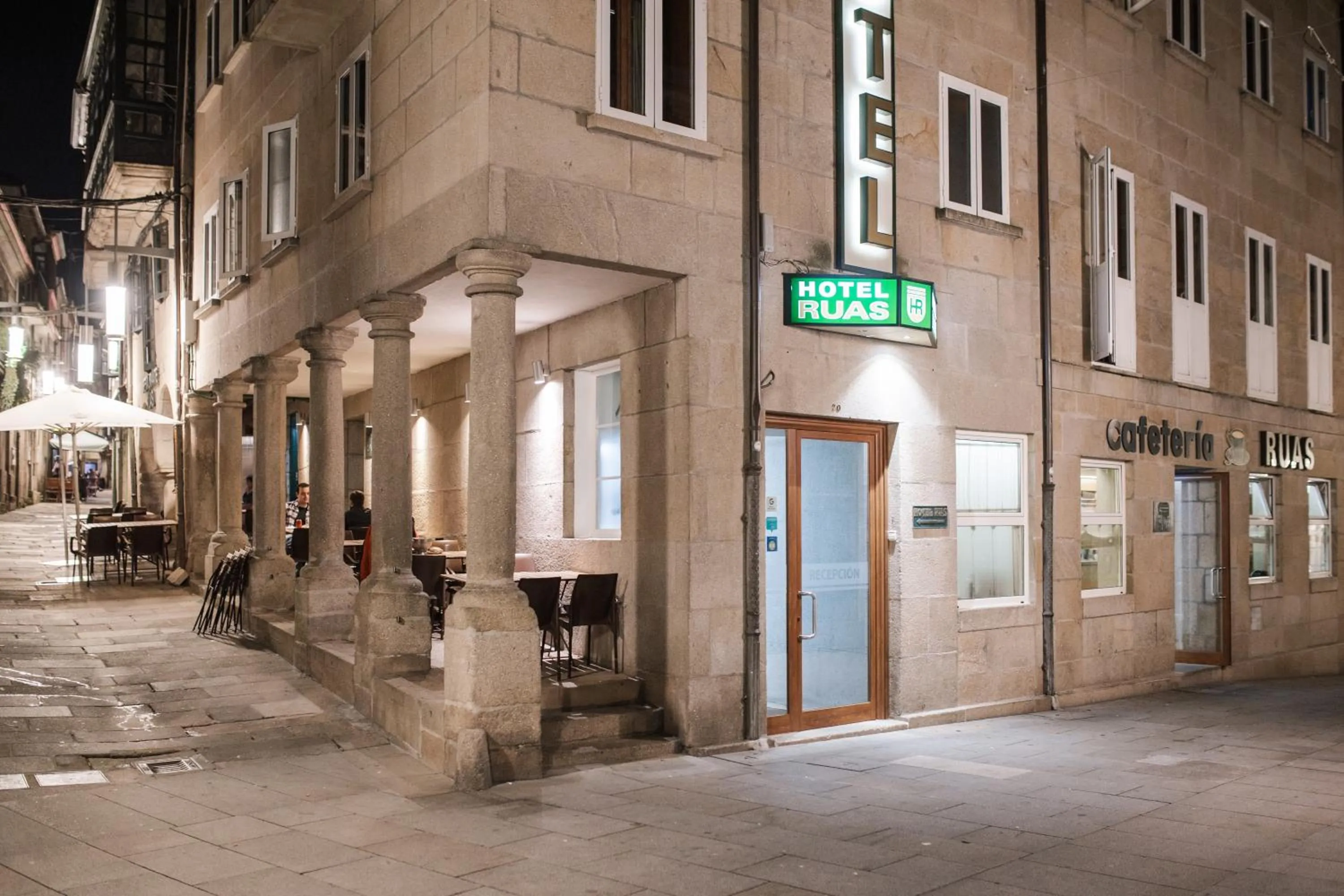 Property building in Hotel Restaurante Rúas