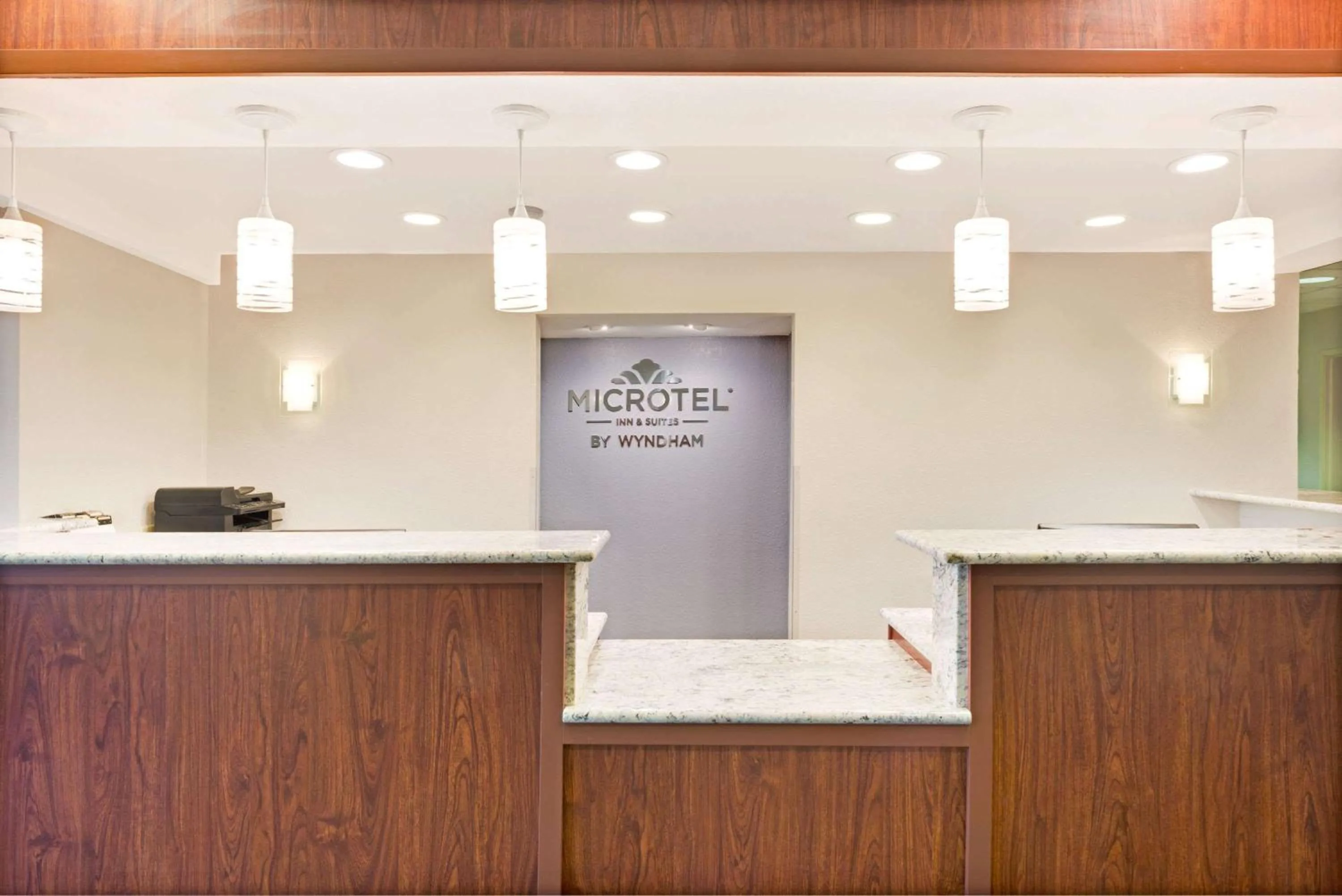 Lobby or reception in Microtel Inn & Suites Urbandale