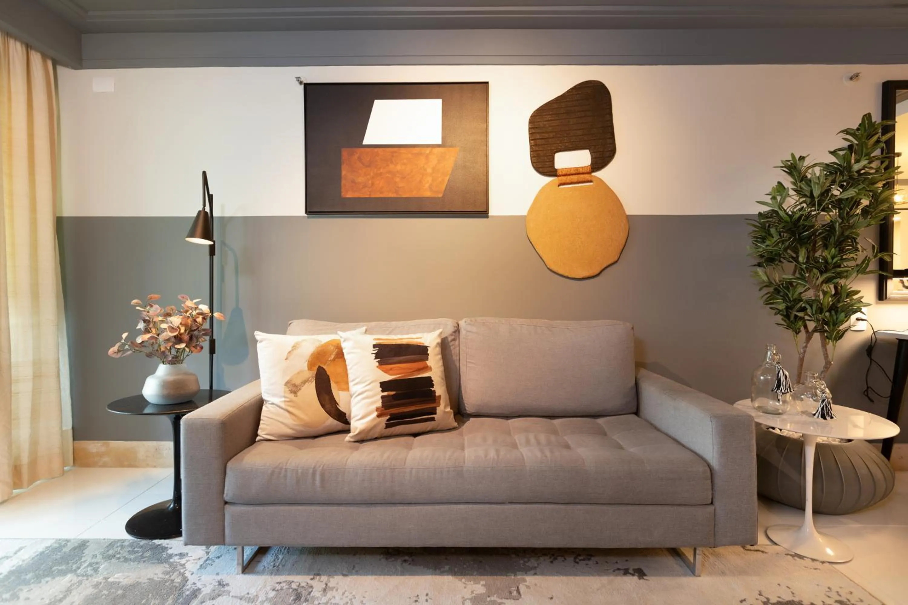 Living room in Royal Macaé Palace Hotel