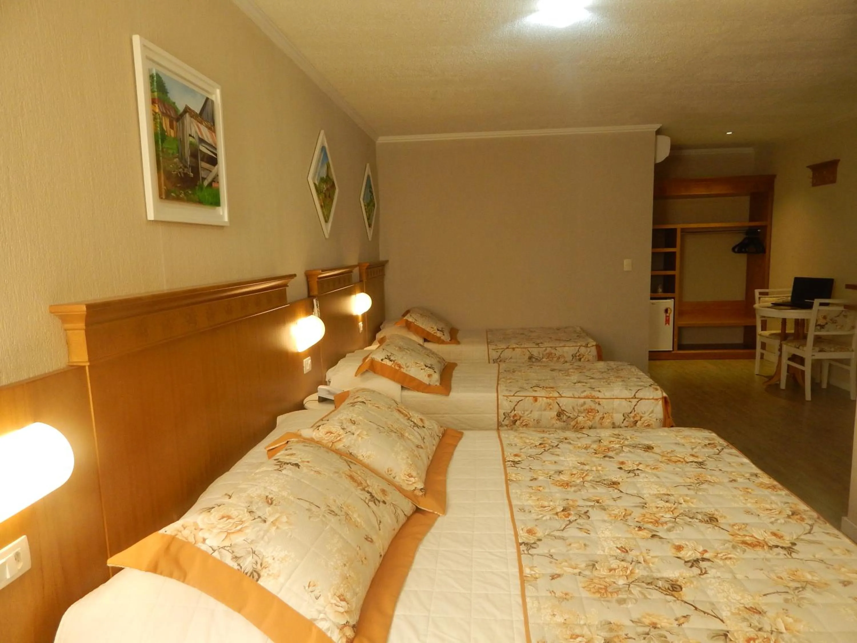 Bed in Life Hotel Infinity