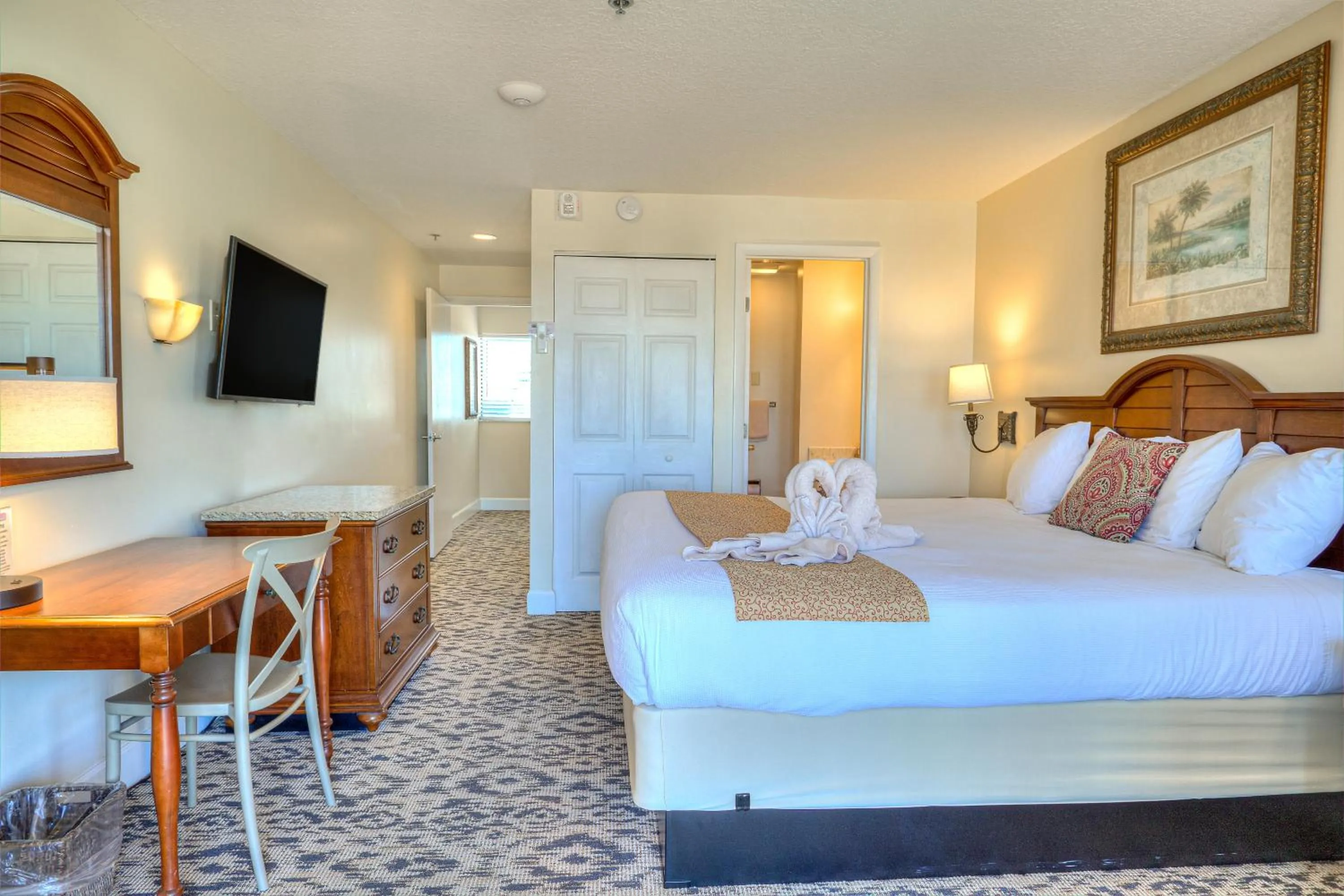 Bedroom, Bed in La Fiesta Ocean Inn & Suites