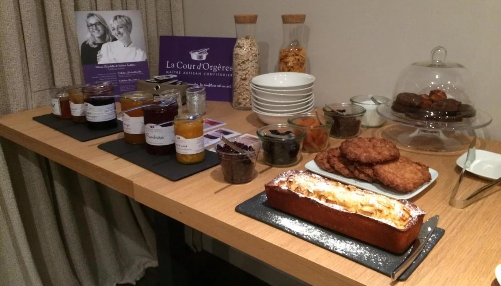 Breakfast in Hotel-Restaurant Lann Roz / Côte Cuisine