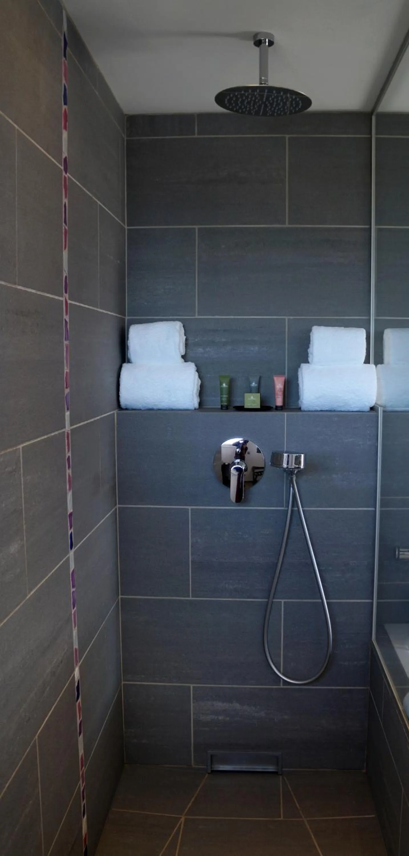 Bathroom in Hotel-Restaurant Lann Roz / Côte Cuisine