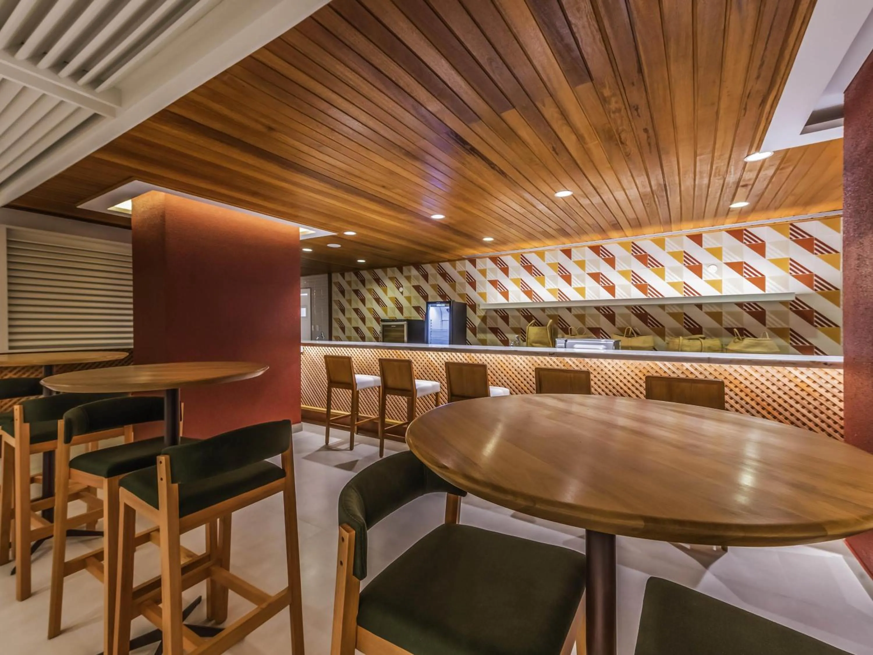 Lounge or bar in Novotel Salvador Rio Vermelho