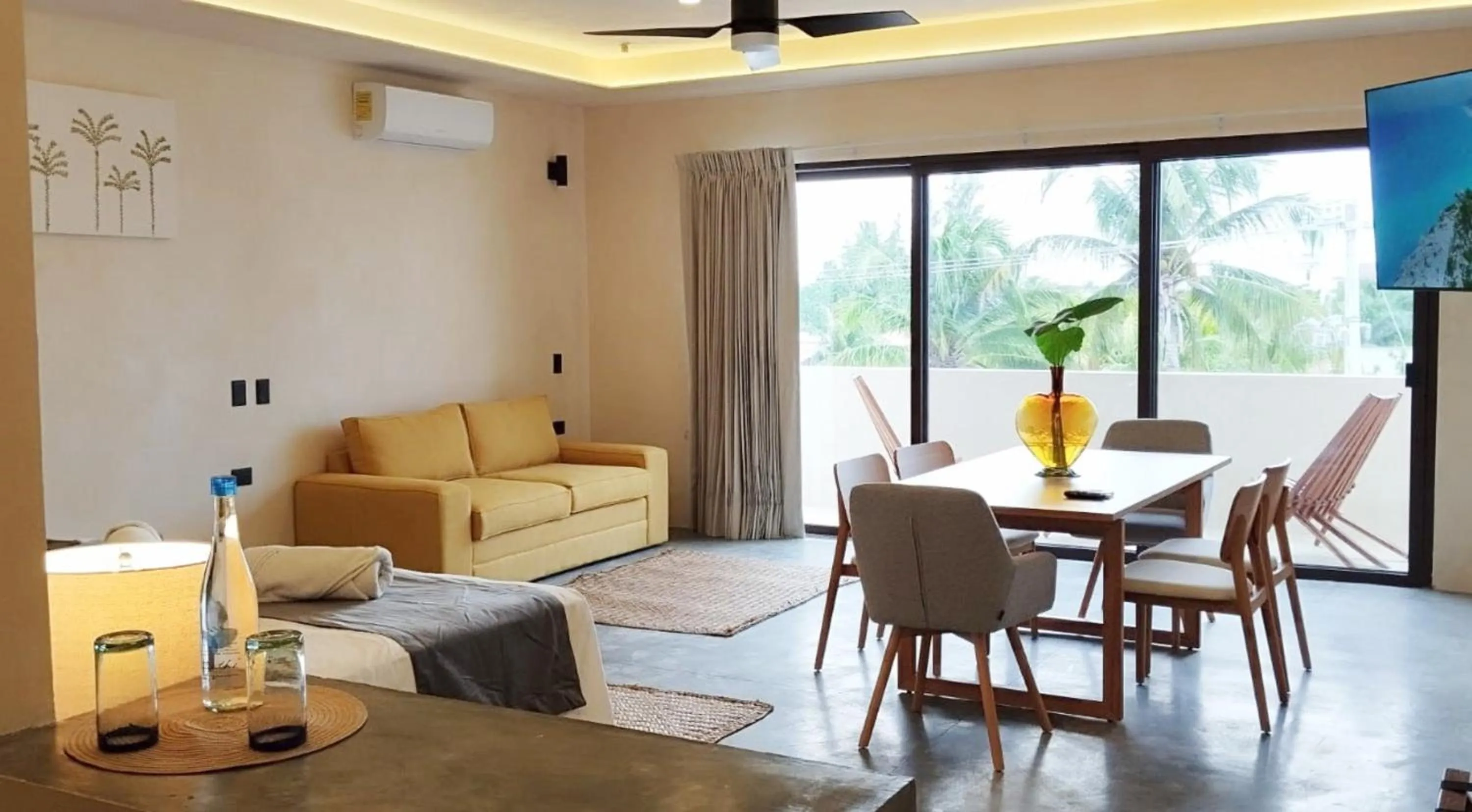 TV and multimedia in Hotel Casa Barbara Holbox