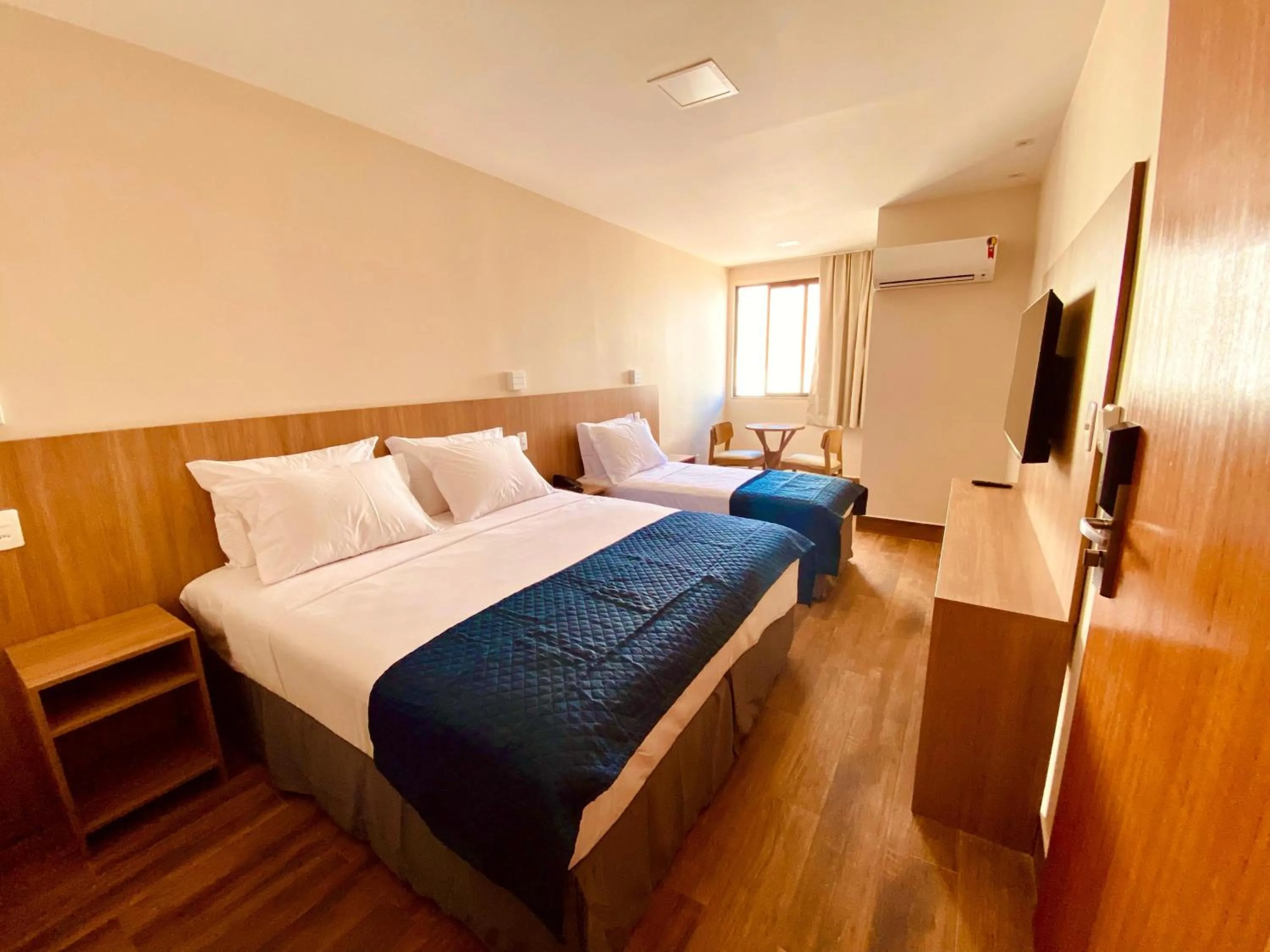 Bedroom, Bed in Hit Hotel