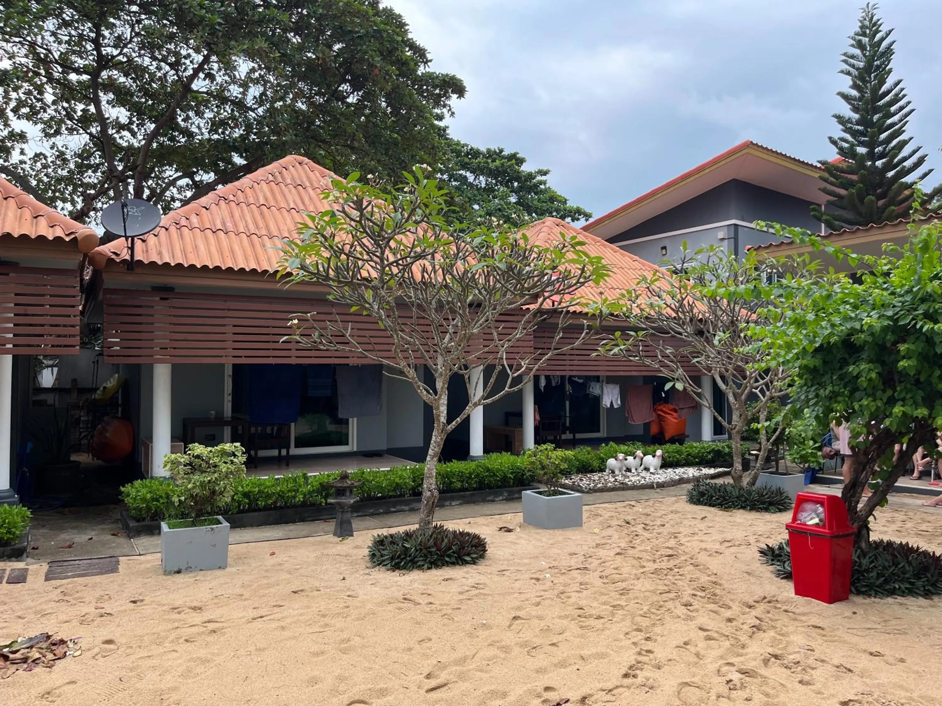 Garden view in Maenam Villa Hotel