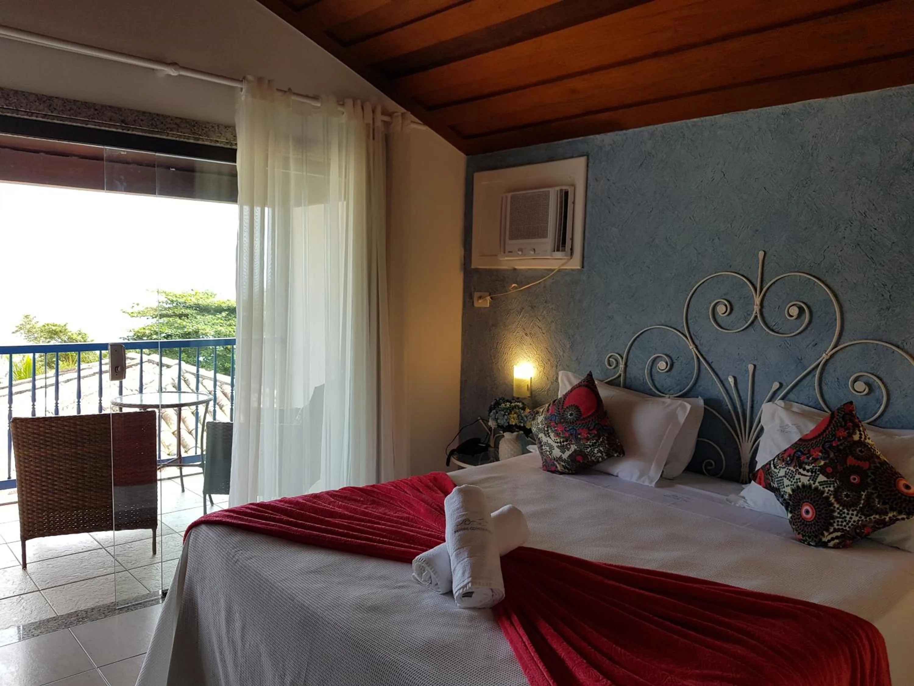 Bed in Coronado Beach Hotel