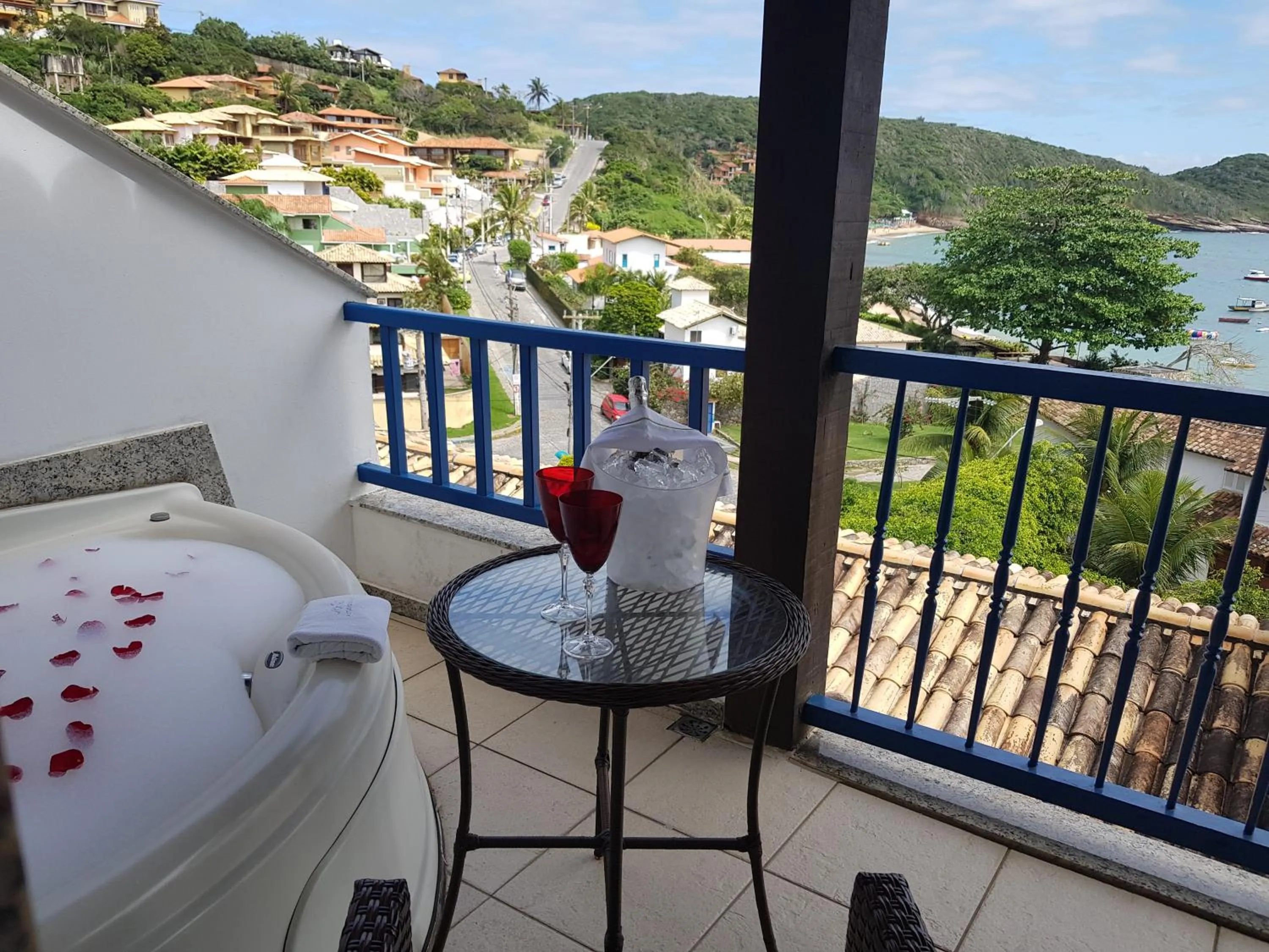 Bed in Coronado Beach Hotel