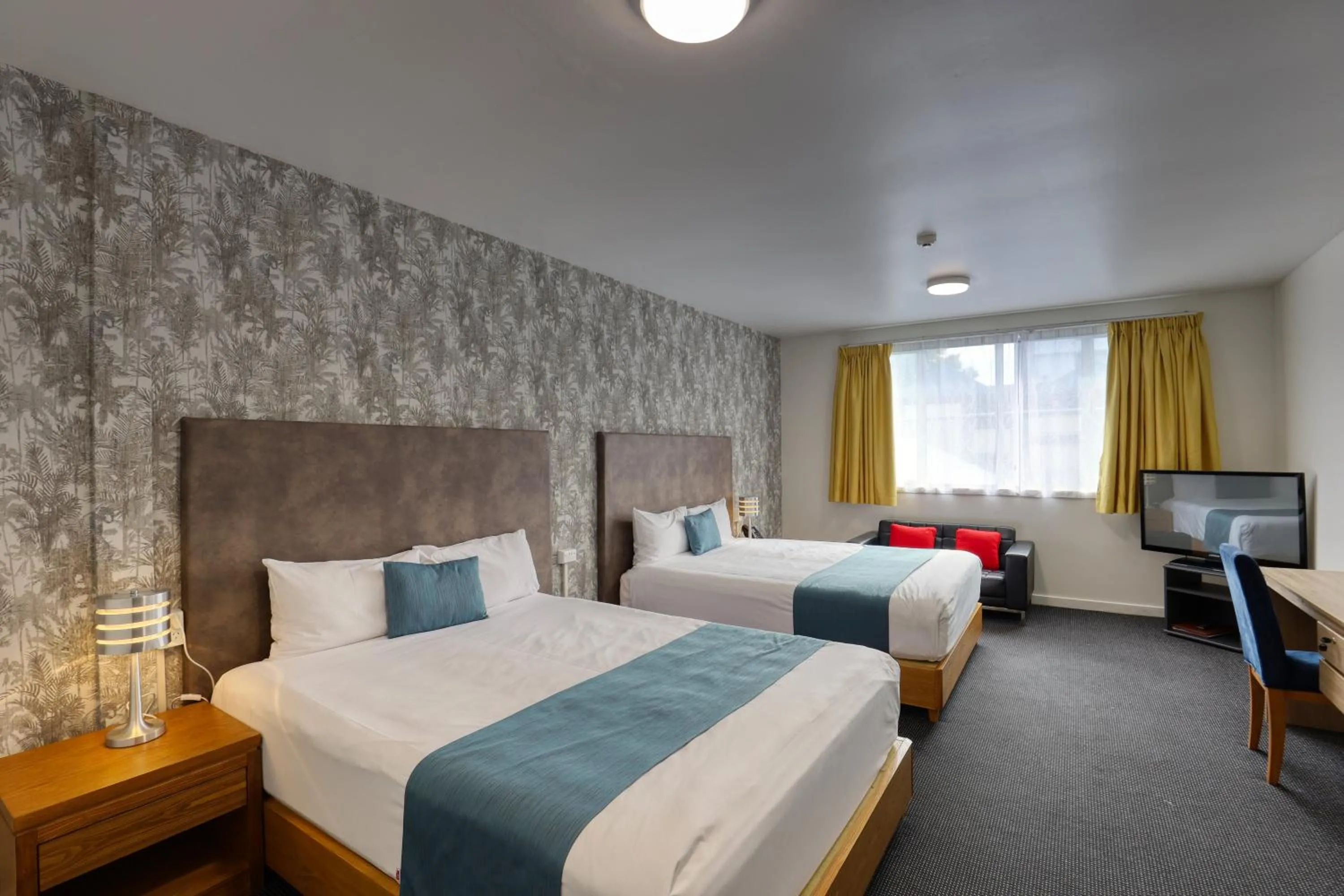 Bedroom, Bed in Ramada by Wyndham, Hamilton City Center