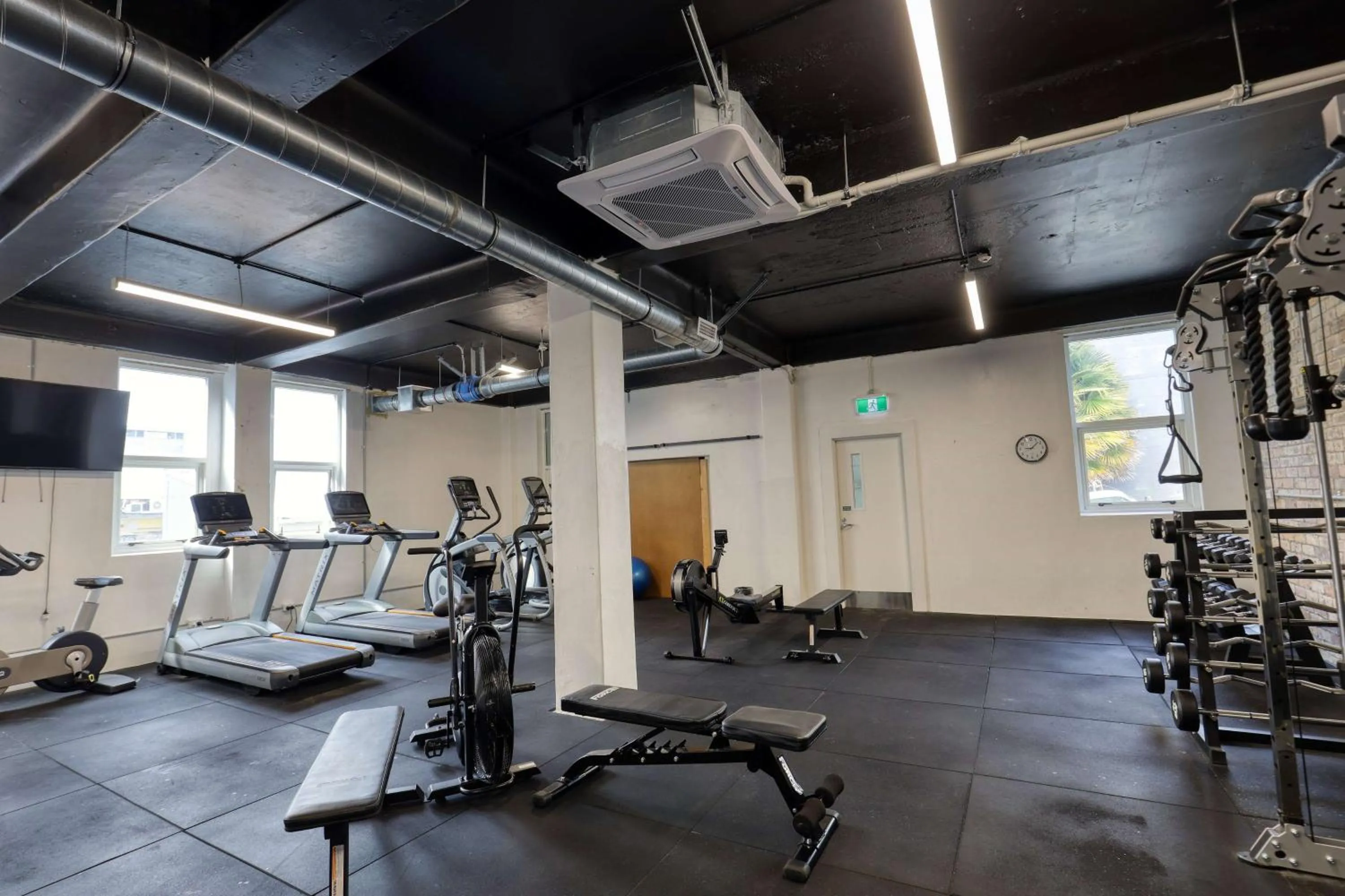 Fitness centre/facilities in Ramada by Wyndham, Hamilton City Center