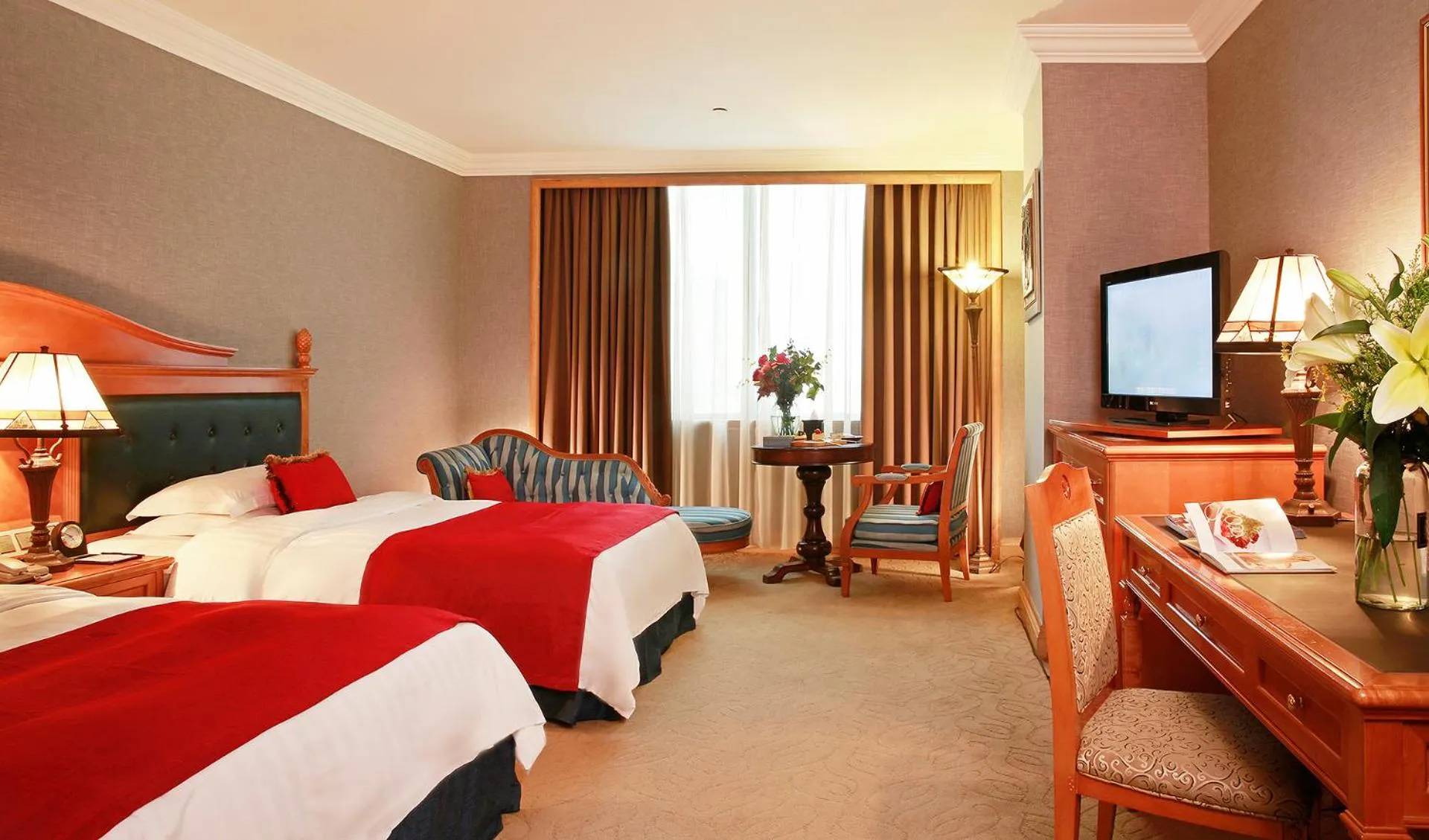 Bedroom, Bed in Grand Noble Hotel Dongguan