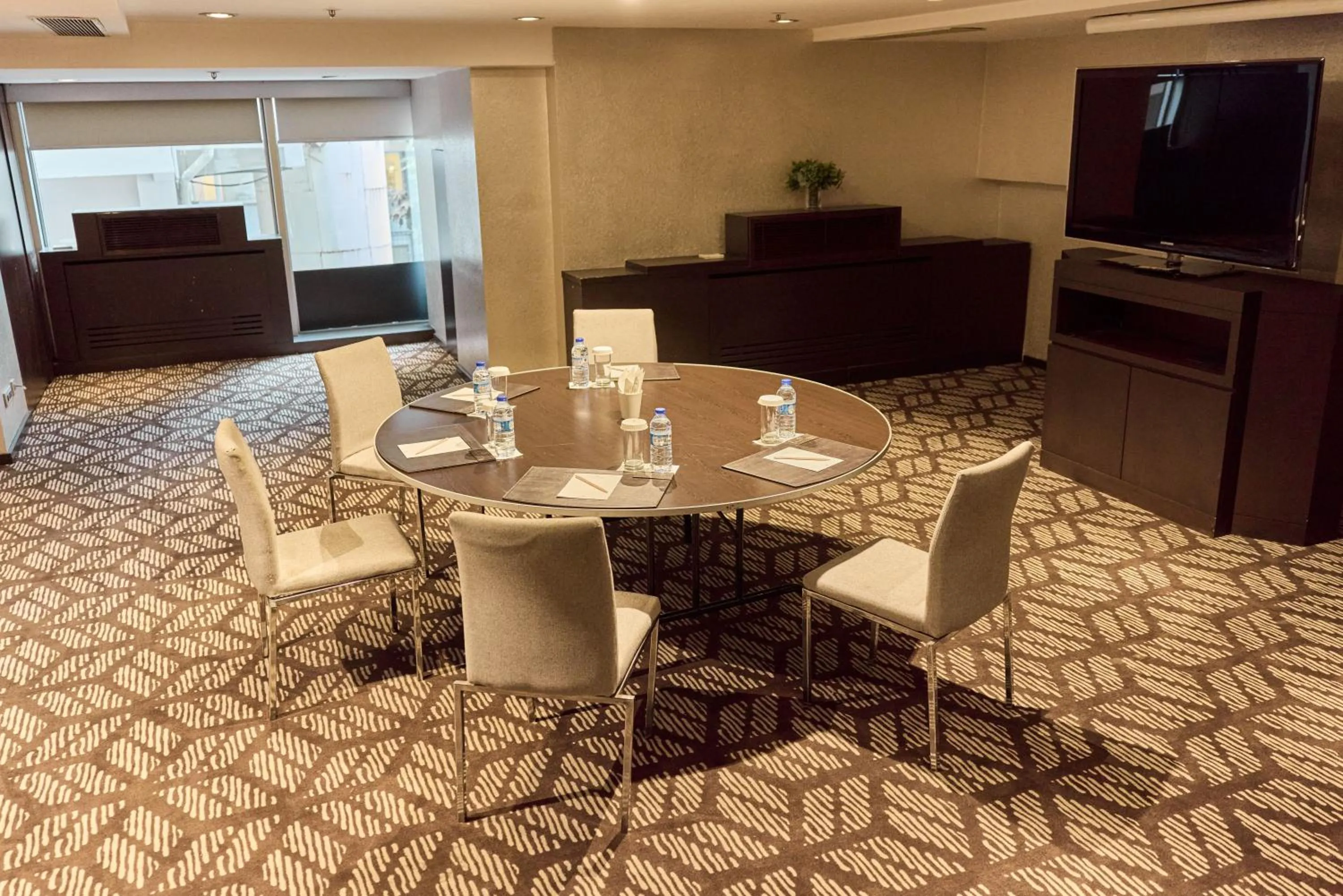 Meeting/conference room in Avantgarde Urban Levent