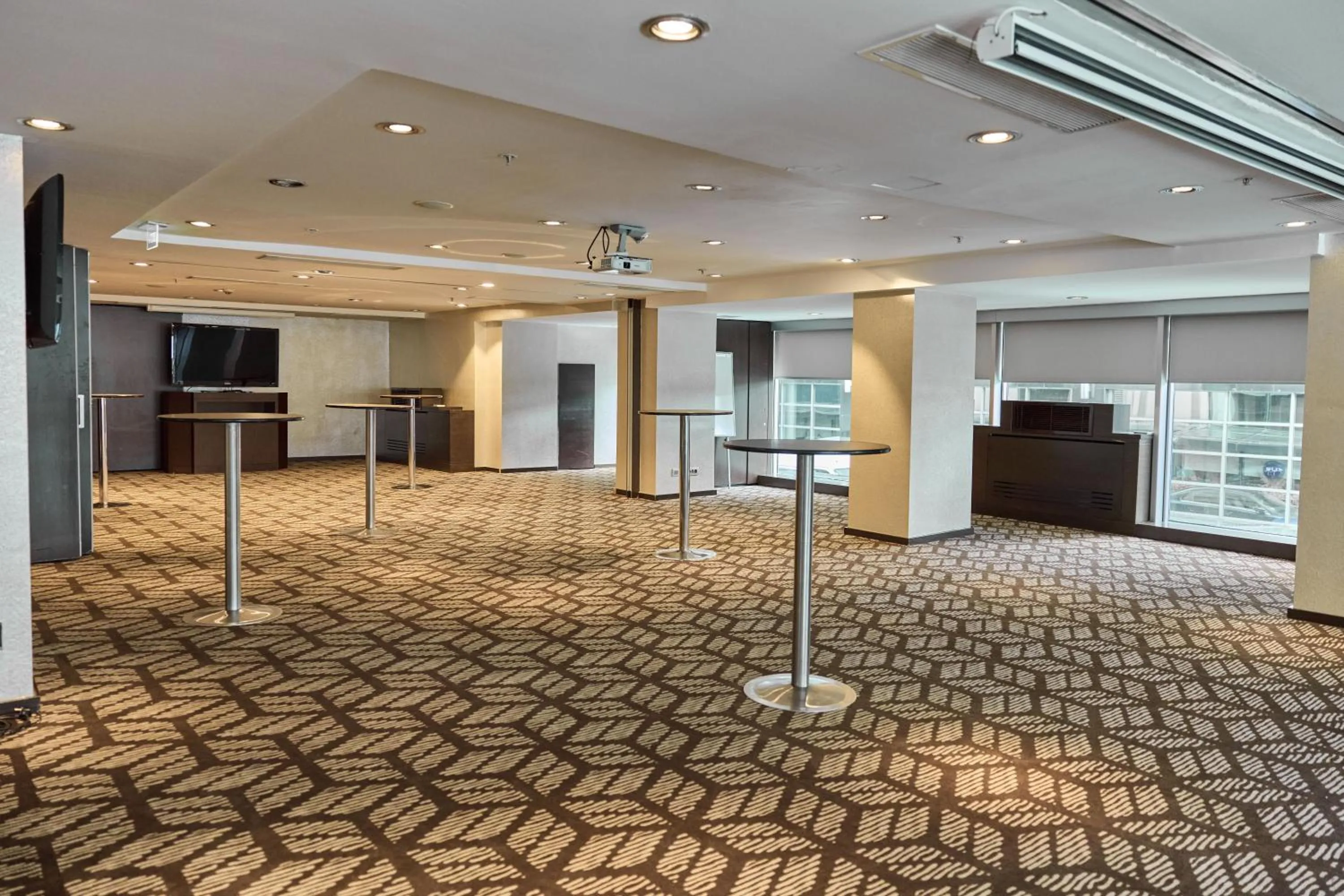 Meeting/conference room in Avantgarde Urban Levent