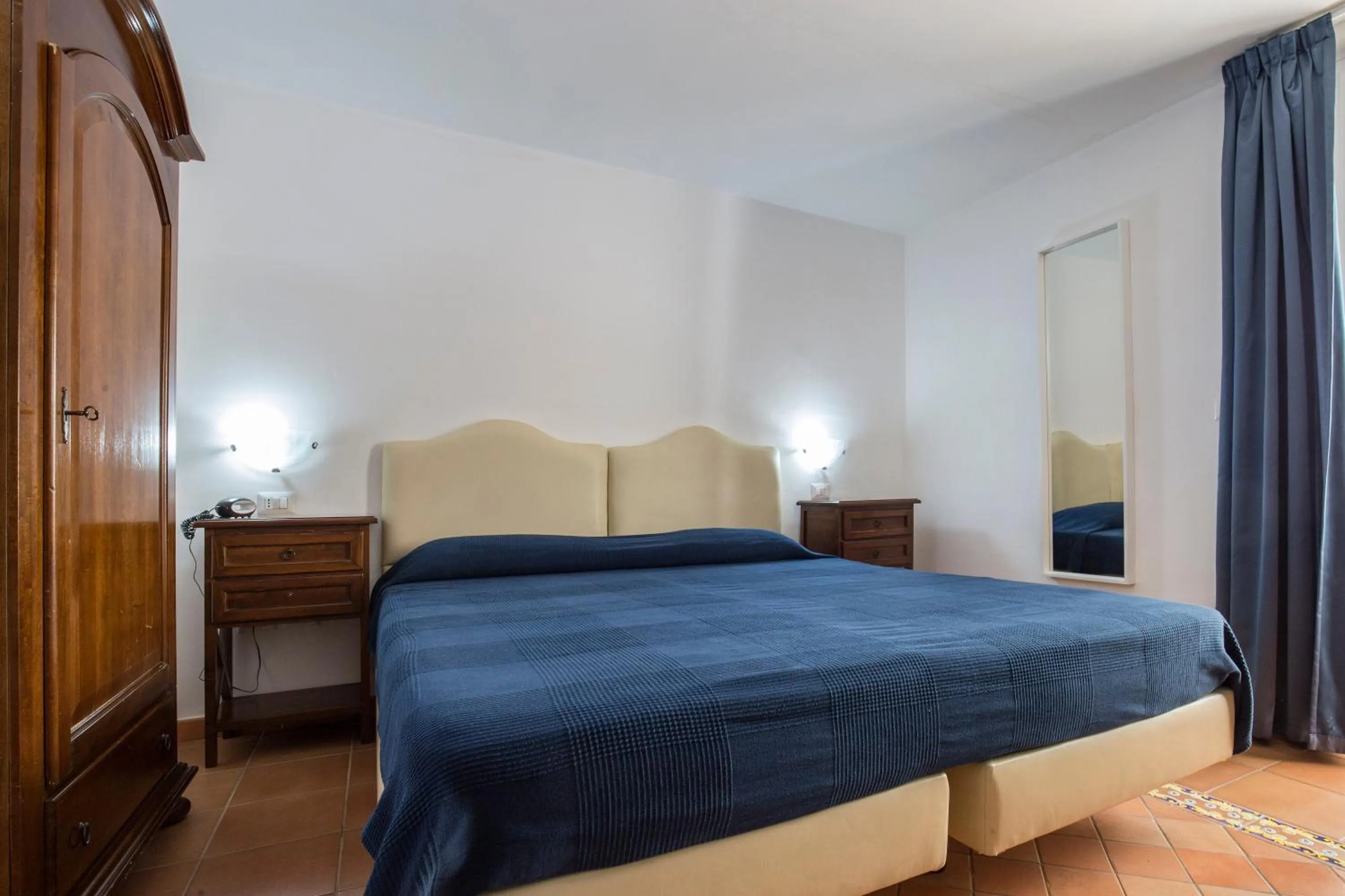 Bedroom, Bed in La Panoramica Hotel