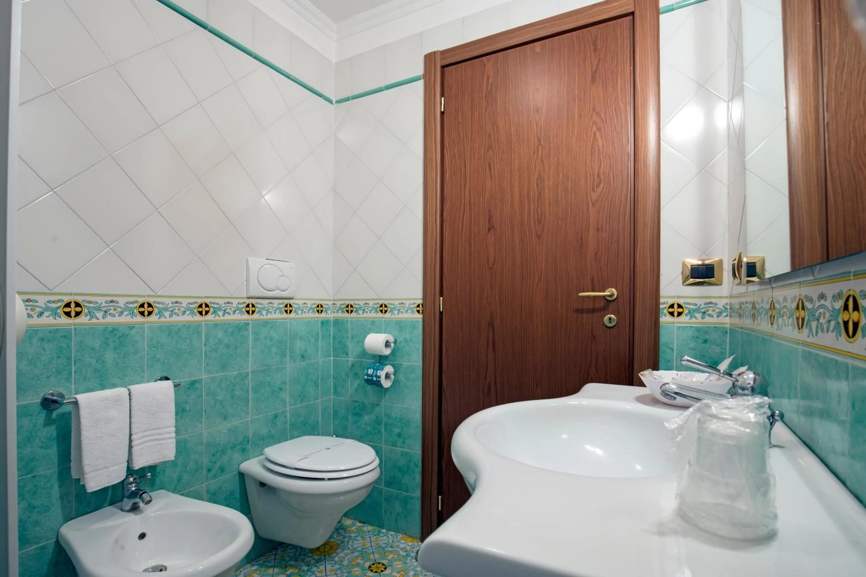 Bathroom in La Panoramica Hotel