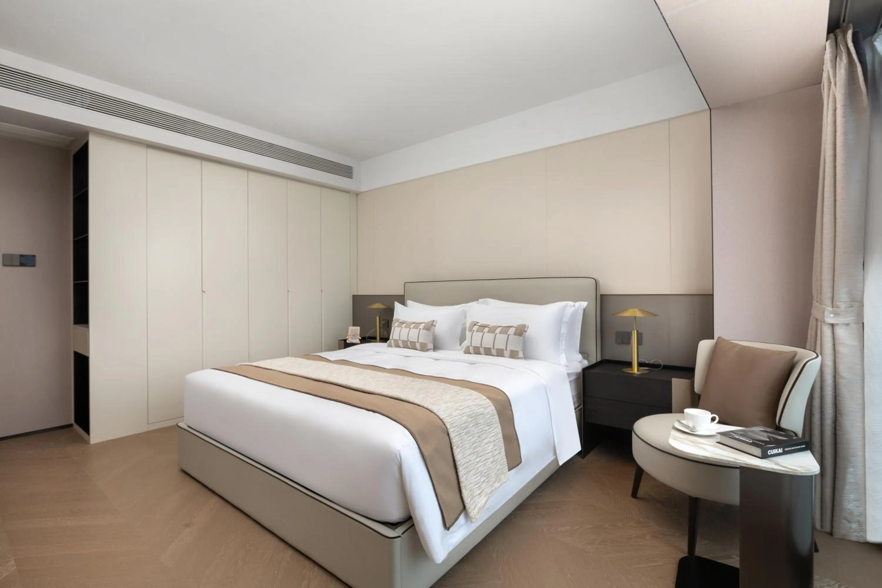 Photo of the whole room, Bed in CM+ Service Apartment Shenzhen Taige