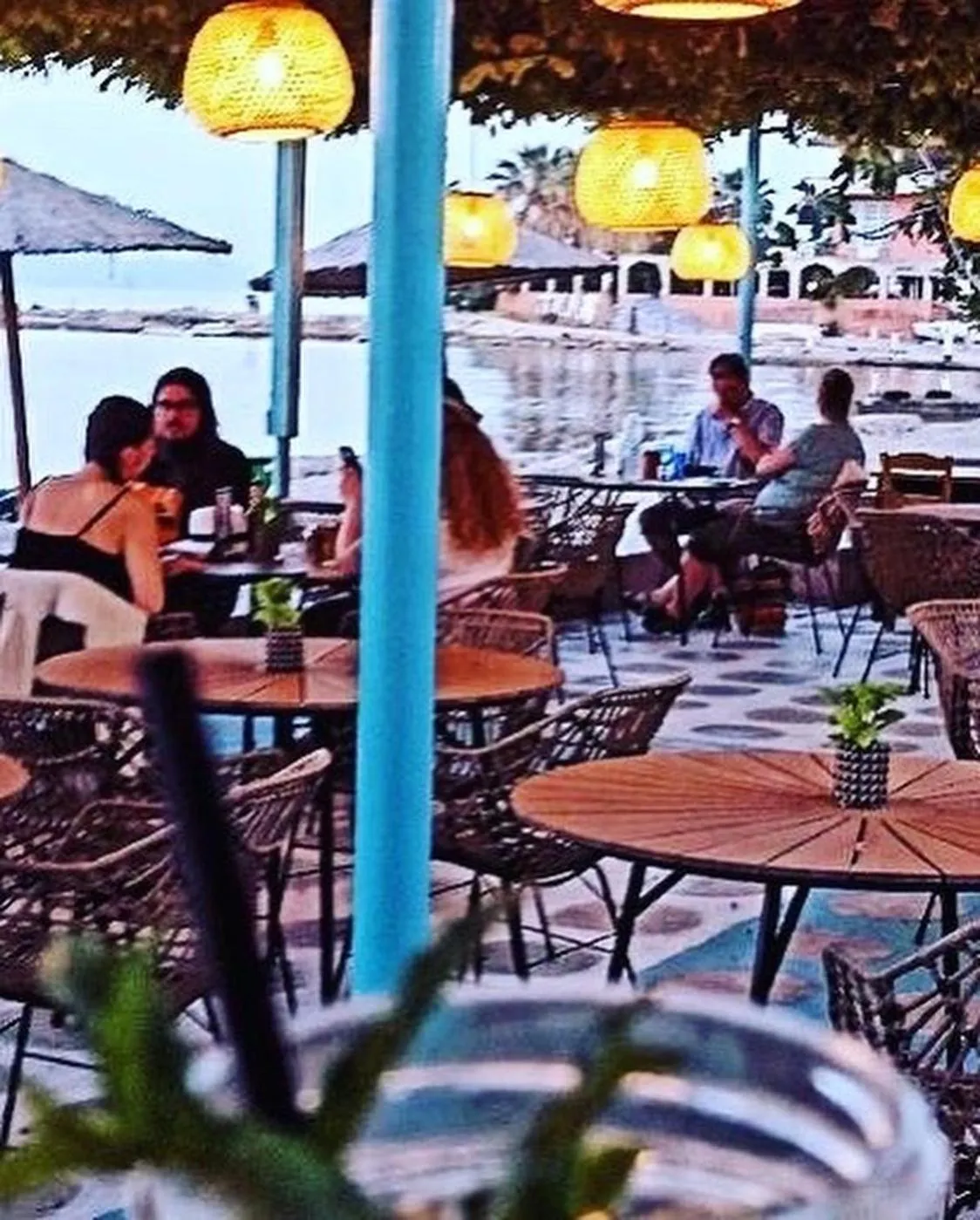 Restaurant/places to eat in Avra Budget Beach Rooms