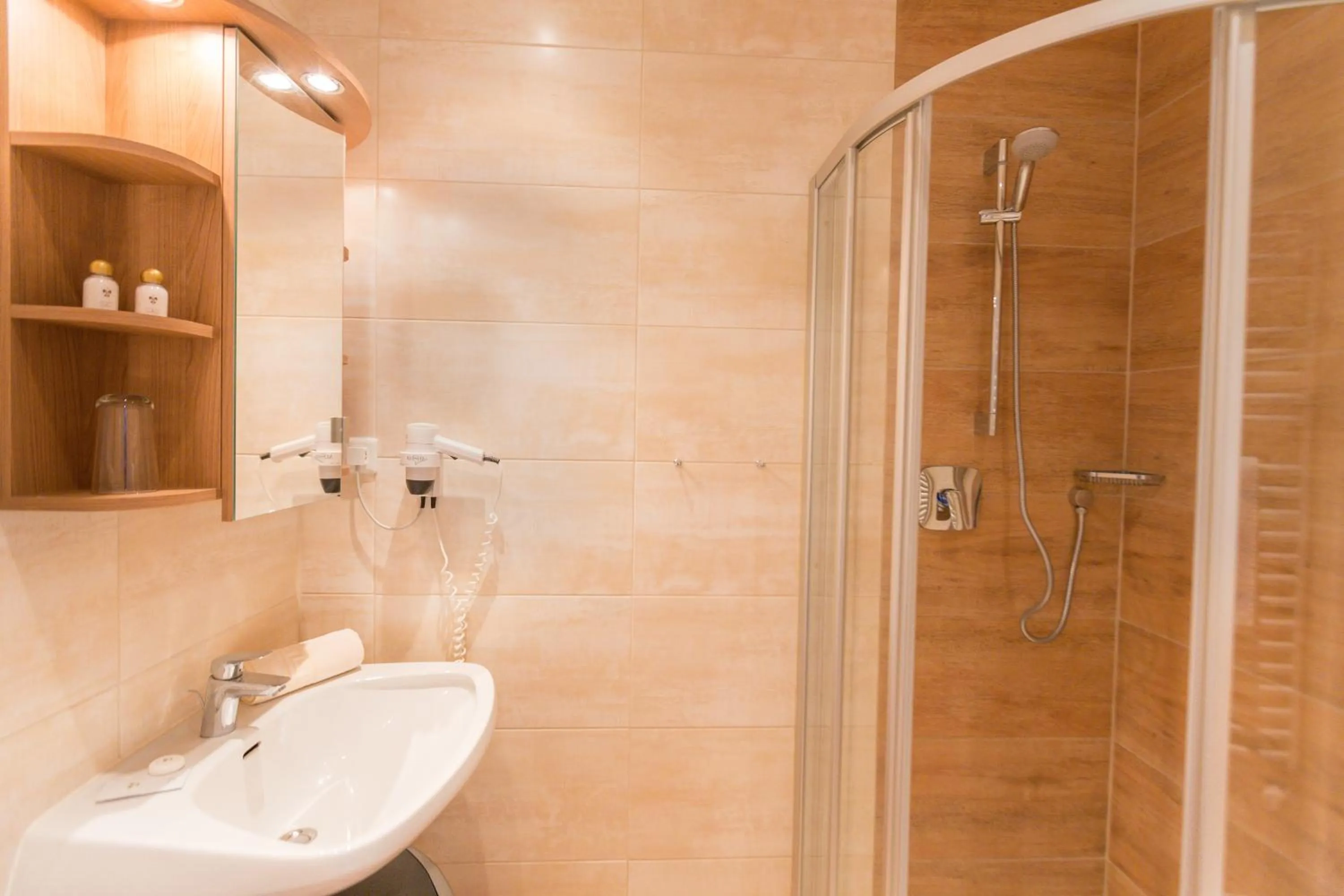 Bathroom in Appartement- und Wellnesshotel Charlotte - 3 Sterne Superior