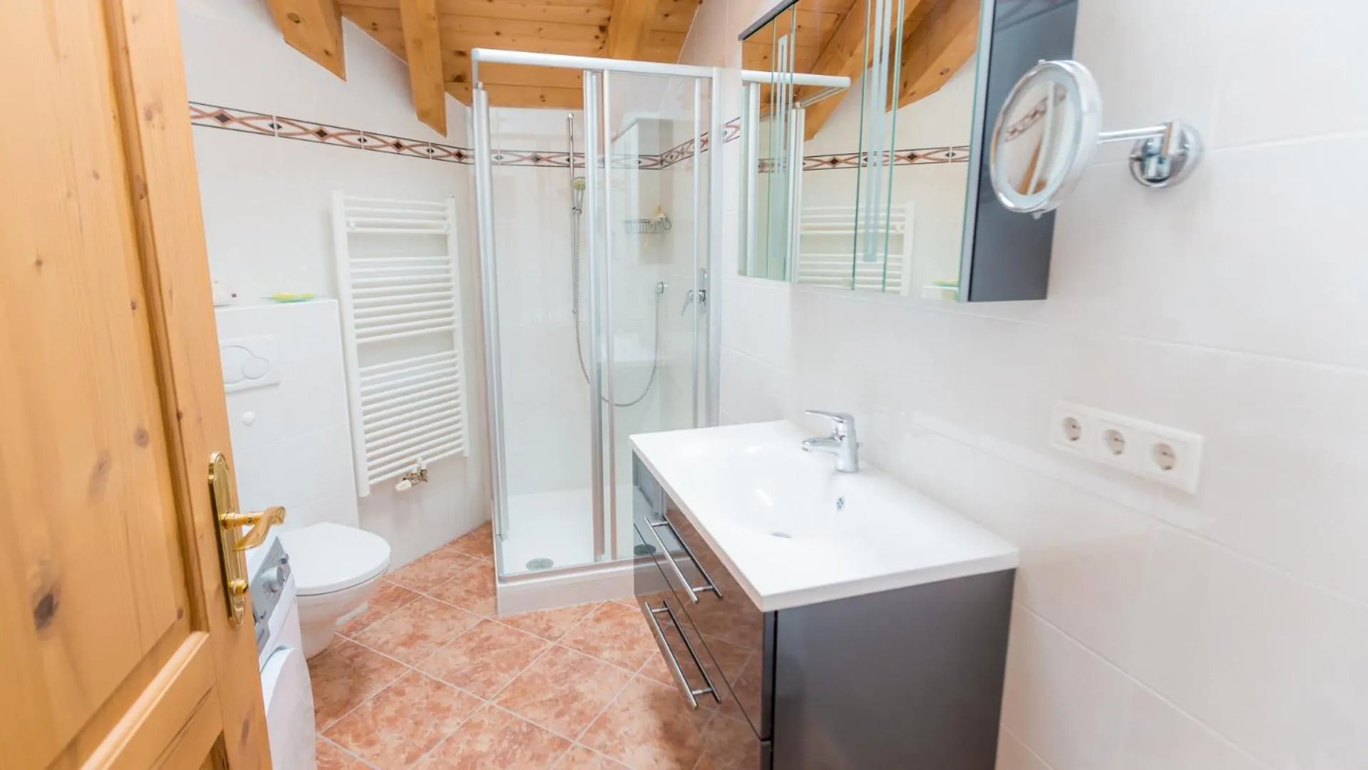 Bathroom in Appartement- und Wellnesshotel Charlotte - 3 Sterne Superior