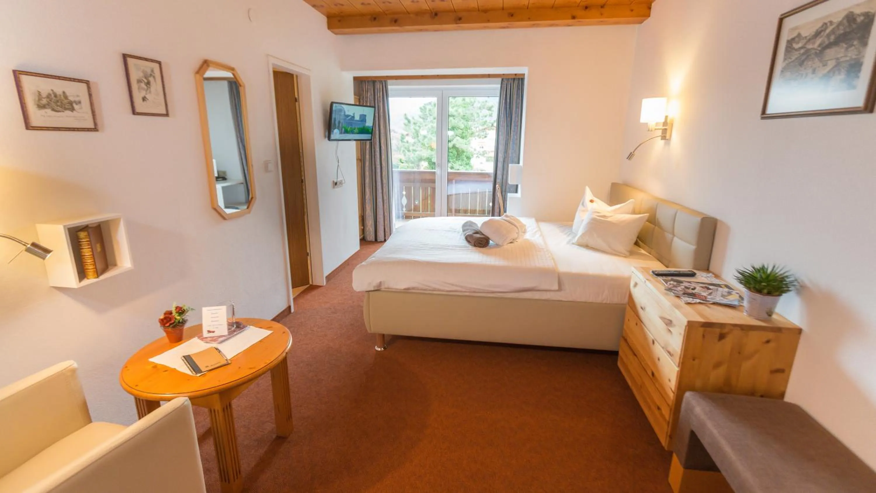 Bed in Appartement- und Wellnesshotel Charlotte - 3 Sterne Superior