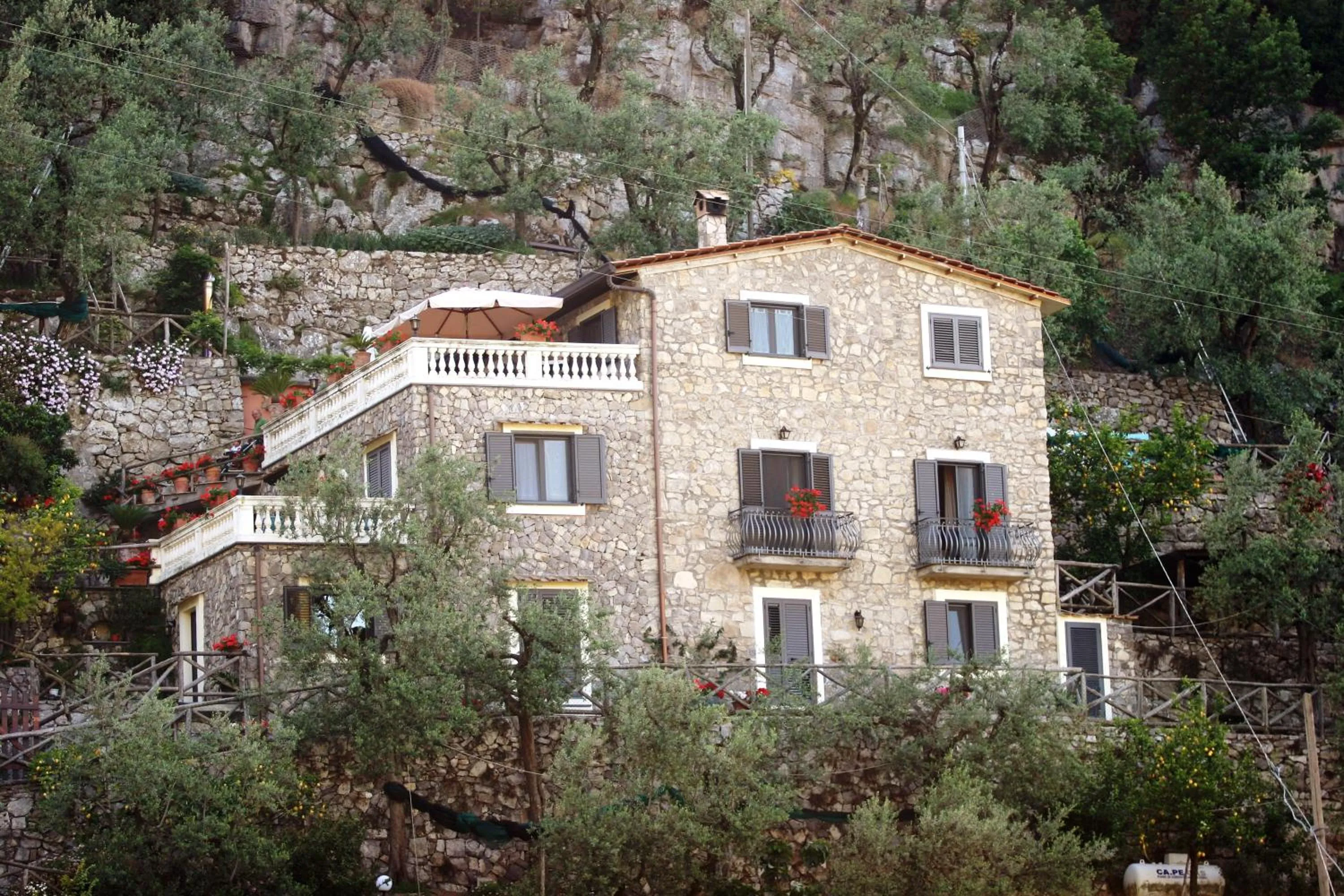 Facade/entrance in Casarufolo Paradise