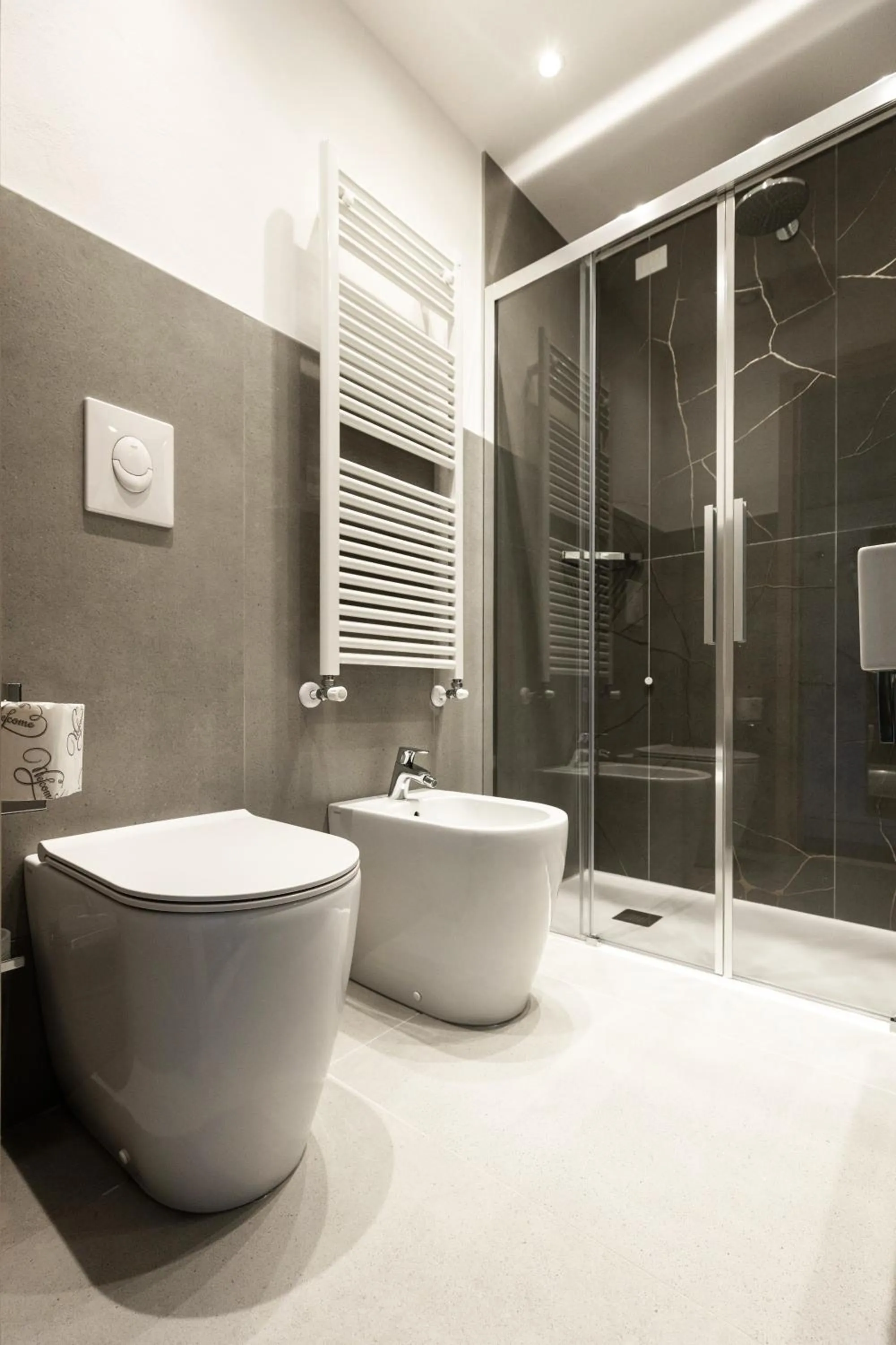 Bathroom in Hotel Marconi