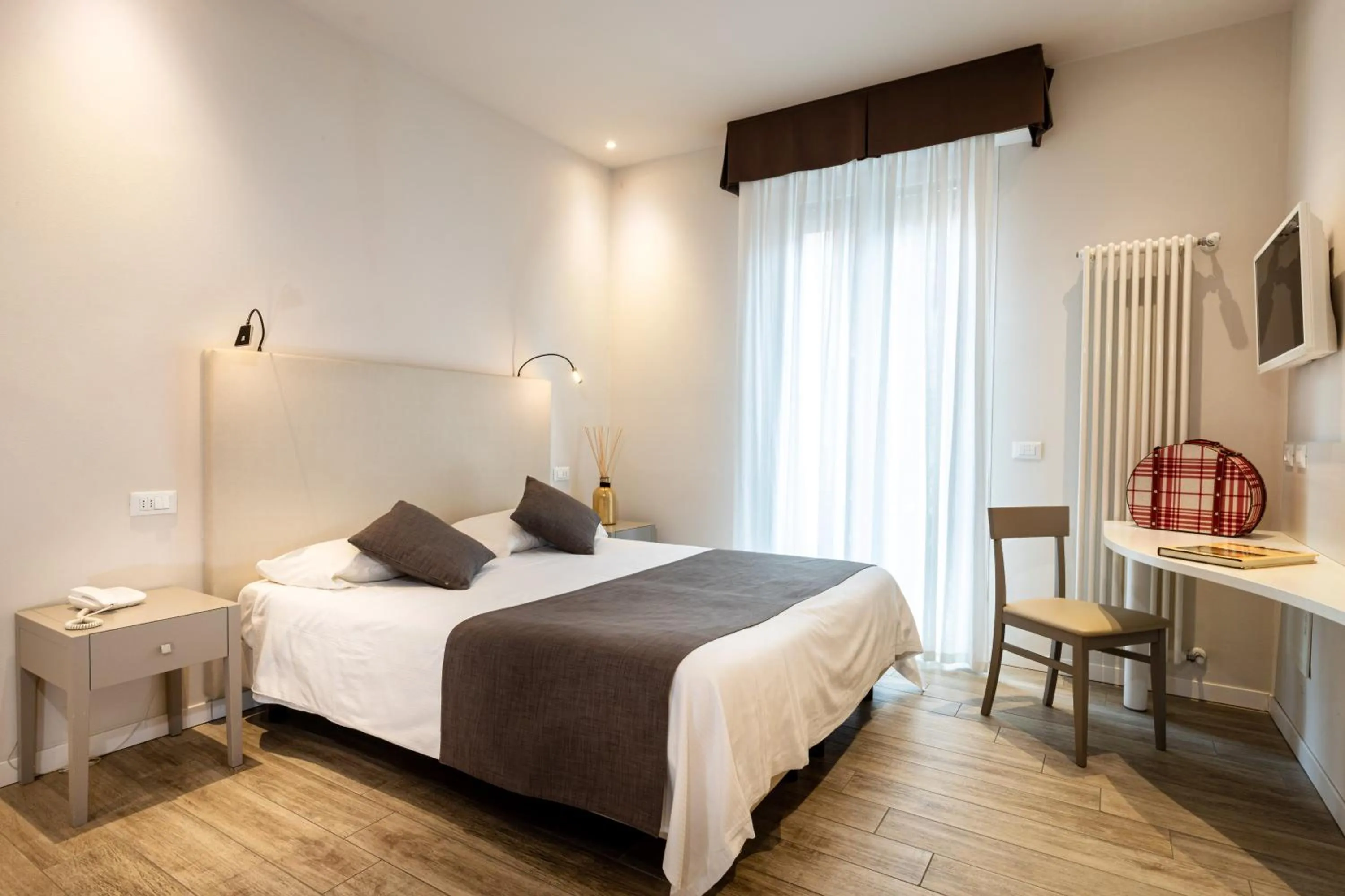 Photo of the whole room in Hotel Marconi