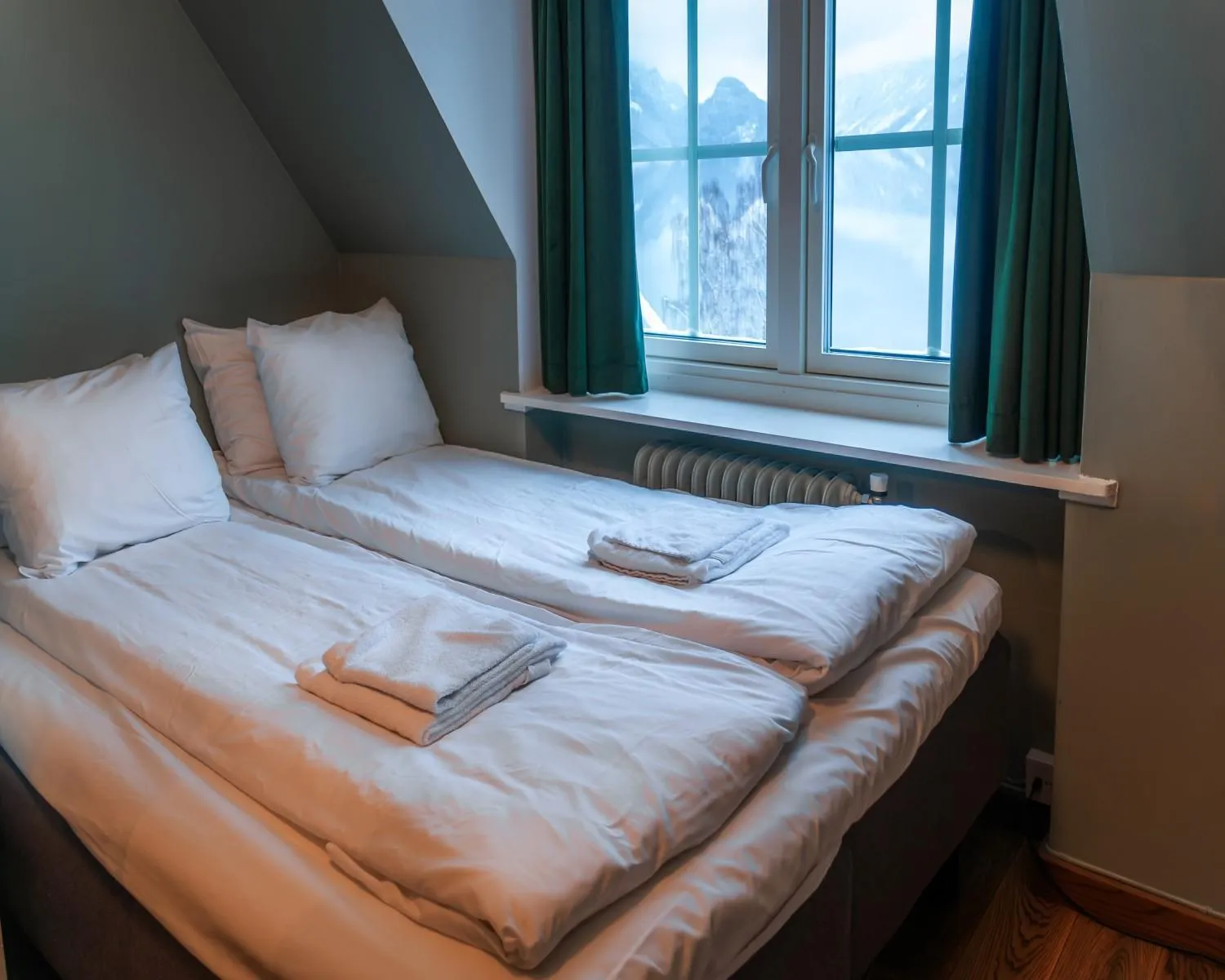Bed in Trolltunga Hotel