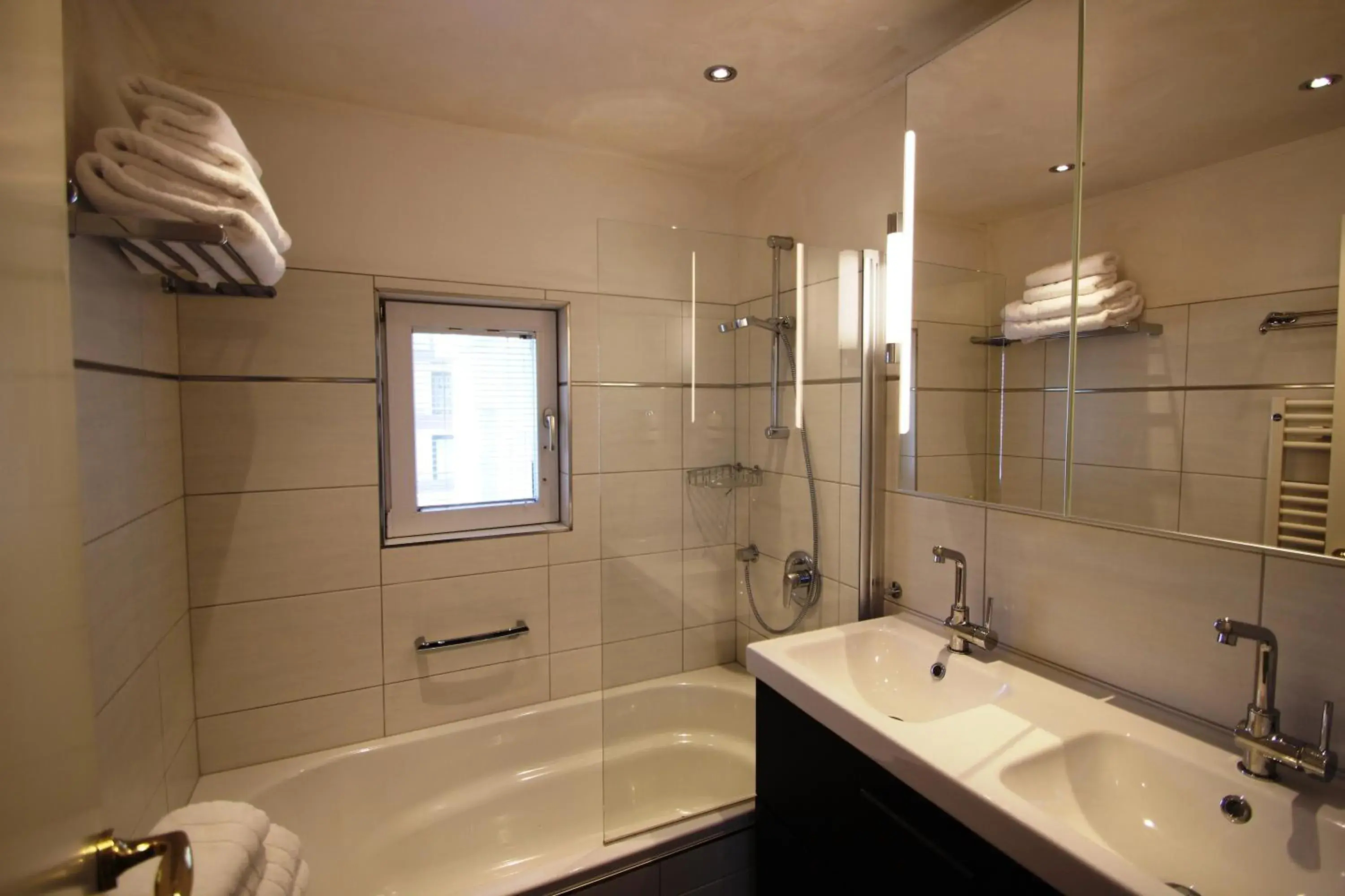 Apartment (4 Adults) in Alpenlandhaus Menardi Apartment (4 Adults) in Alpenlandhaus Menardi