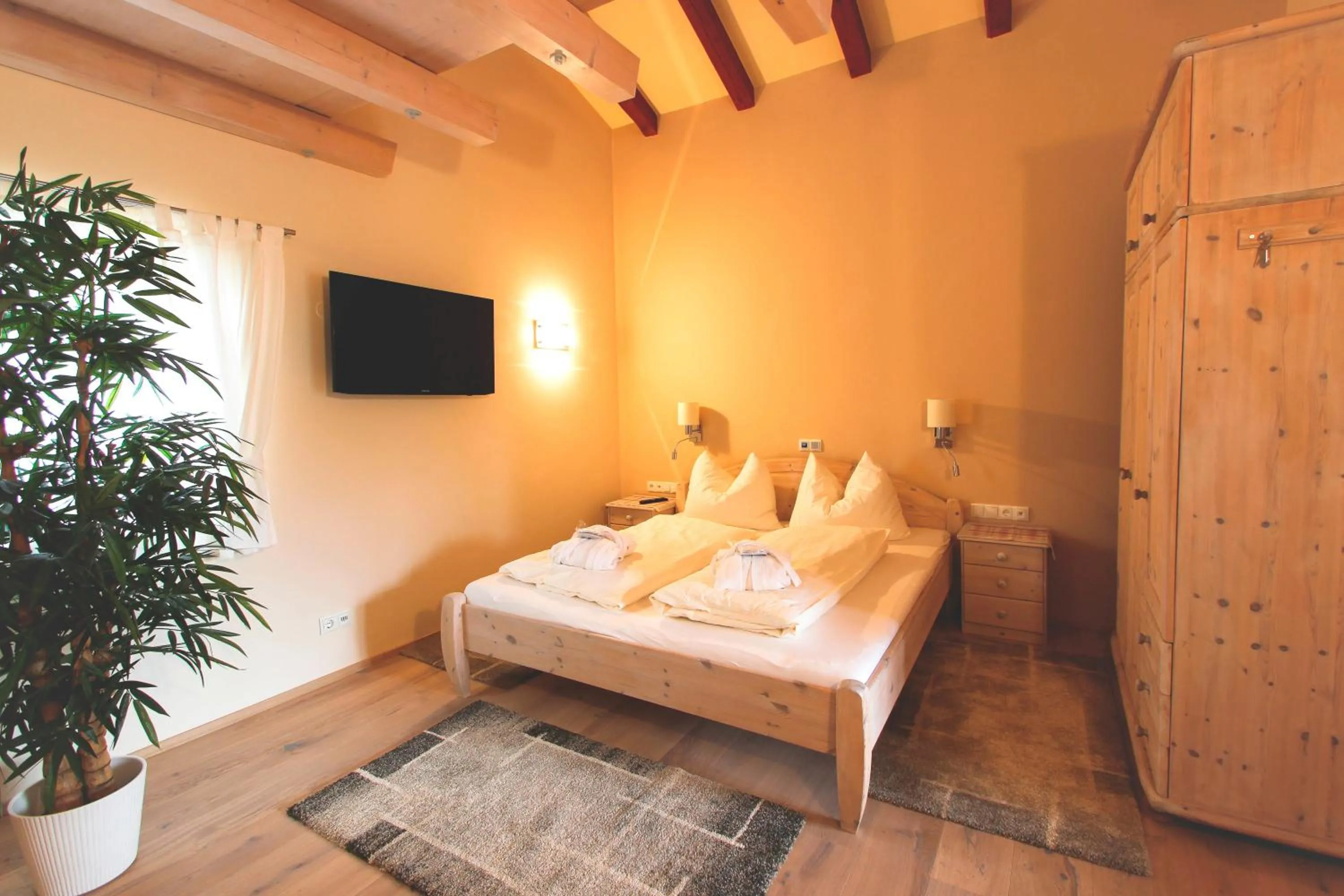 Bedroom, Bed in Alpenlandhaus Menardi