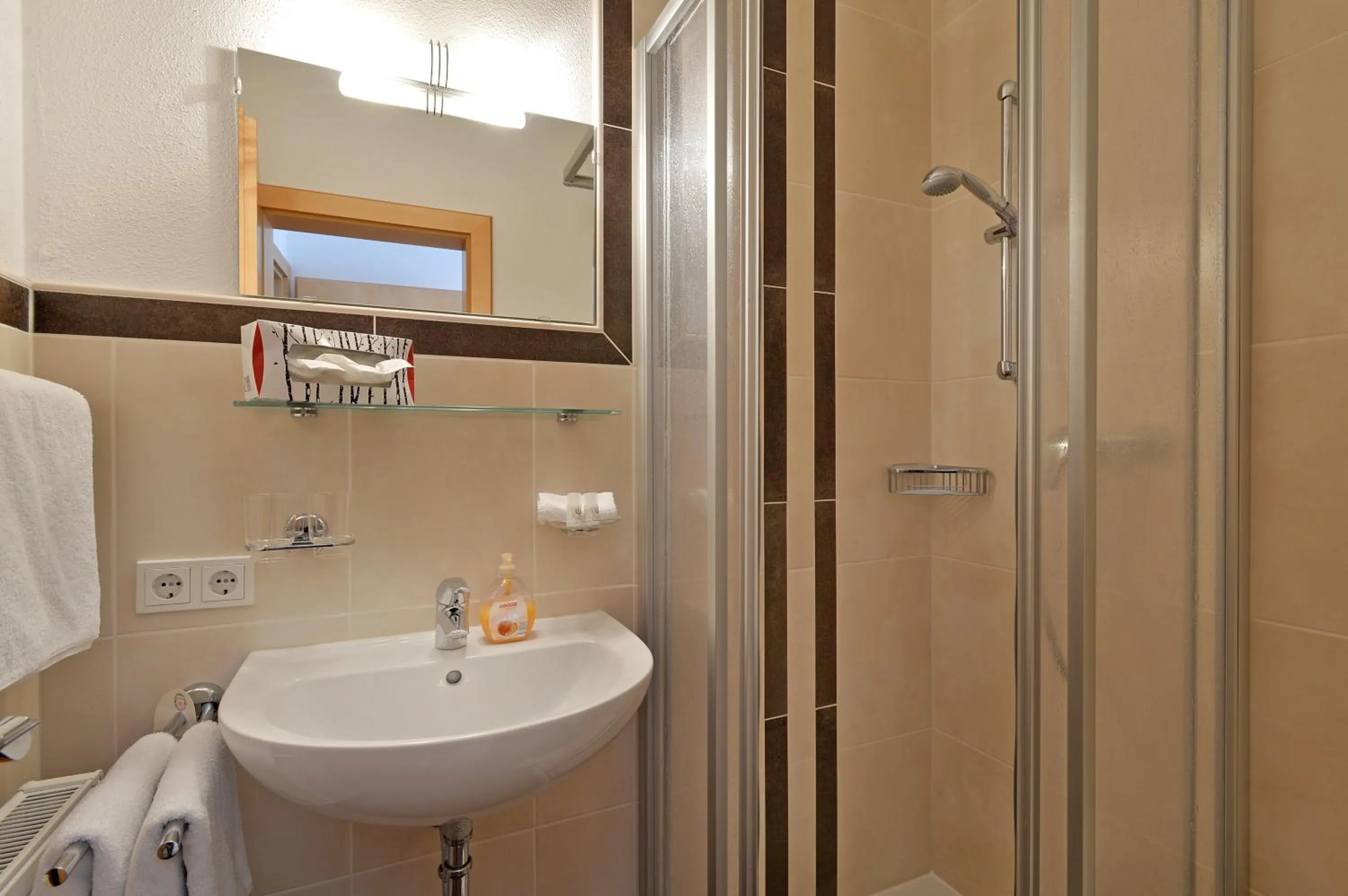 Bathroom in Pension Apartment Hödner