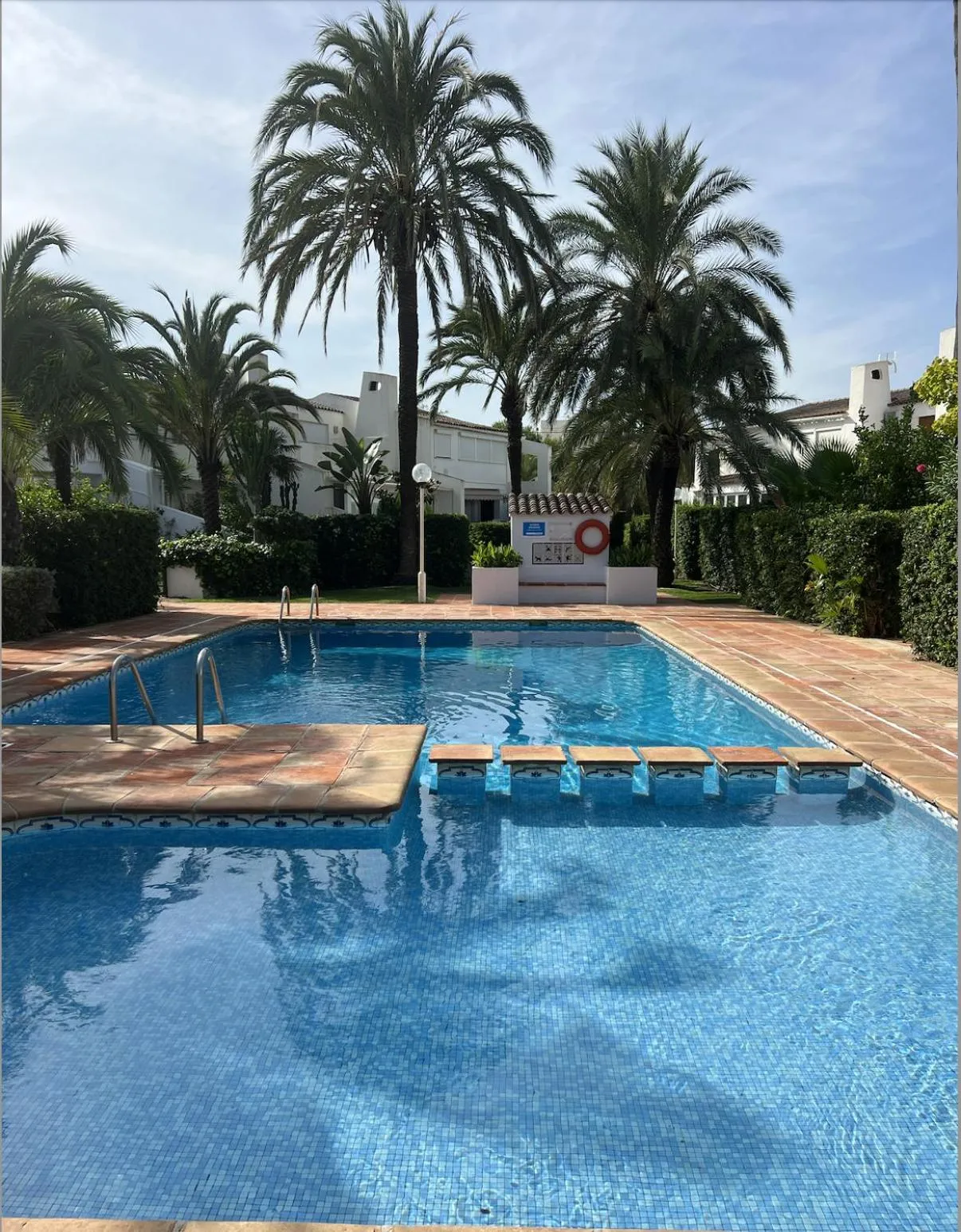 Swimming pool in Meerblick & Pool! Traumhaftes Reihenhaus am Strand